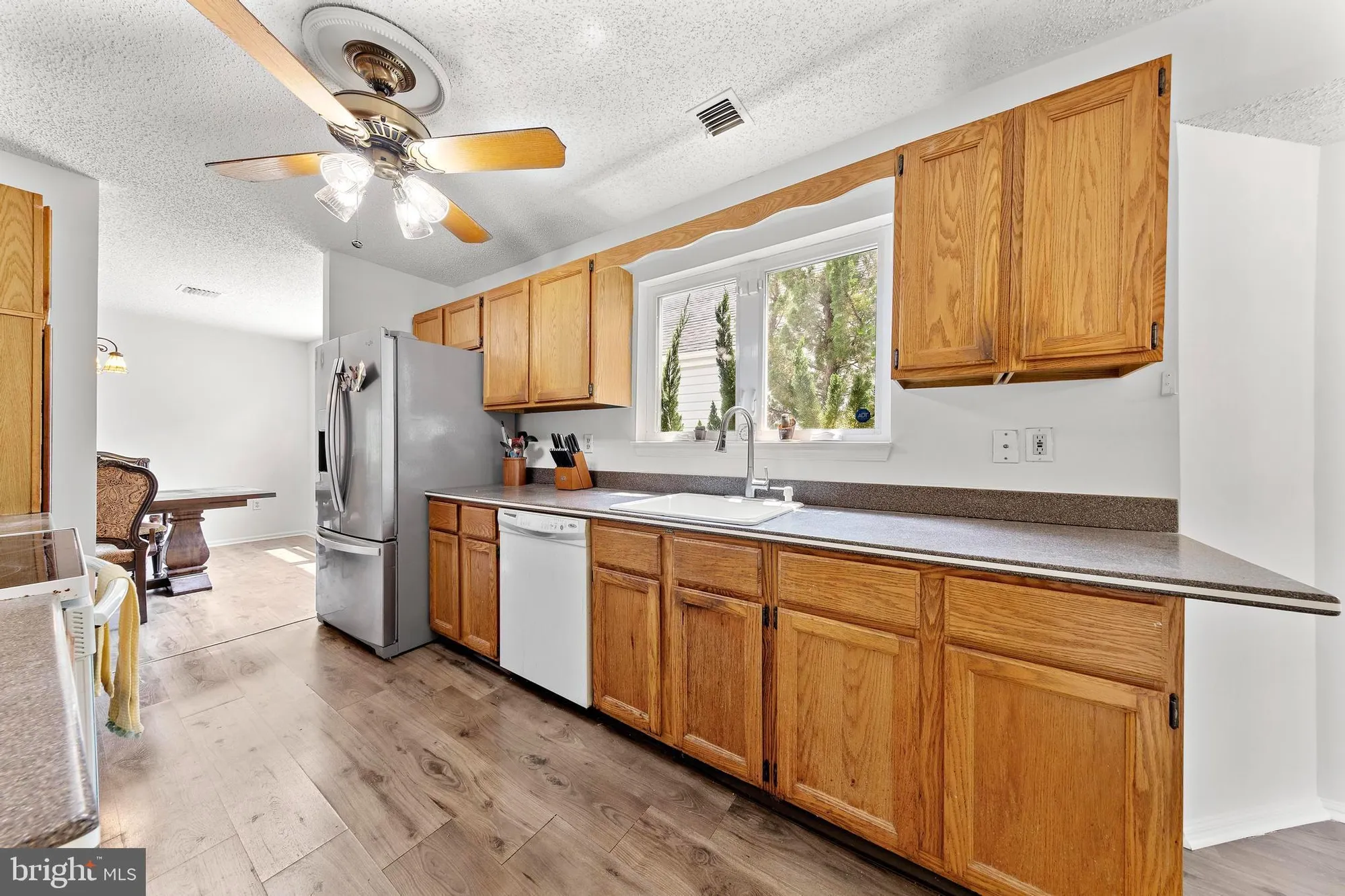 Property Slideshow image 19 of 60 | 107 deerfield dr, Manahawkin, NJ, 08050