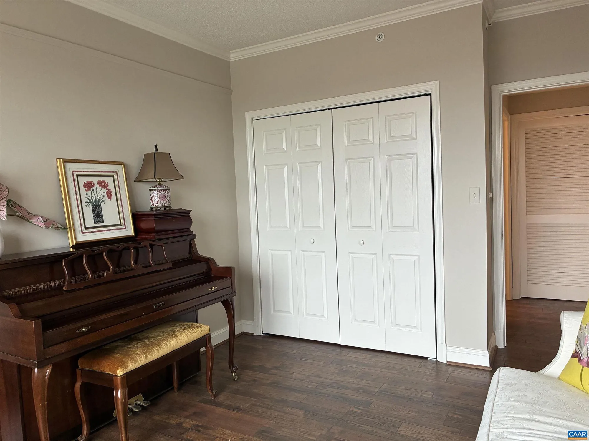 Property Slideshow image 22 of 30 | 500 crestwood dr 2403, Charlottesville, VA, 22903