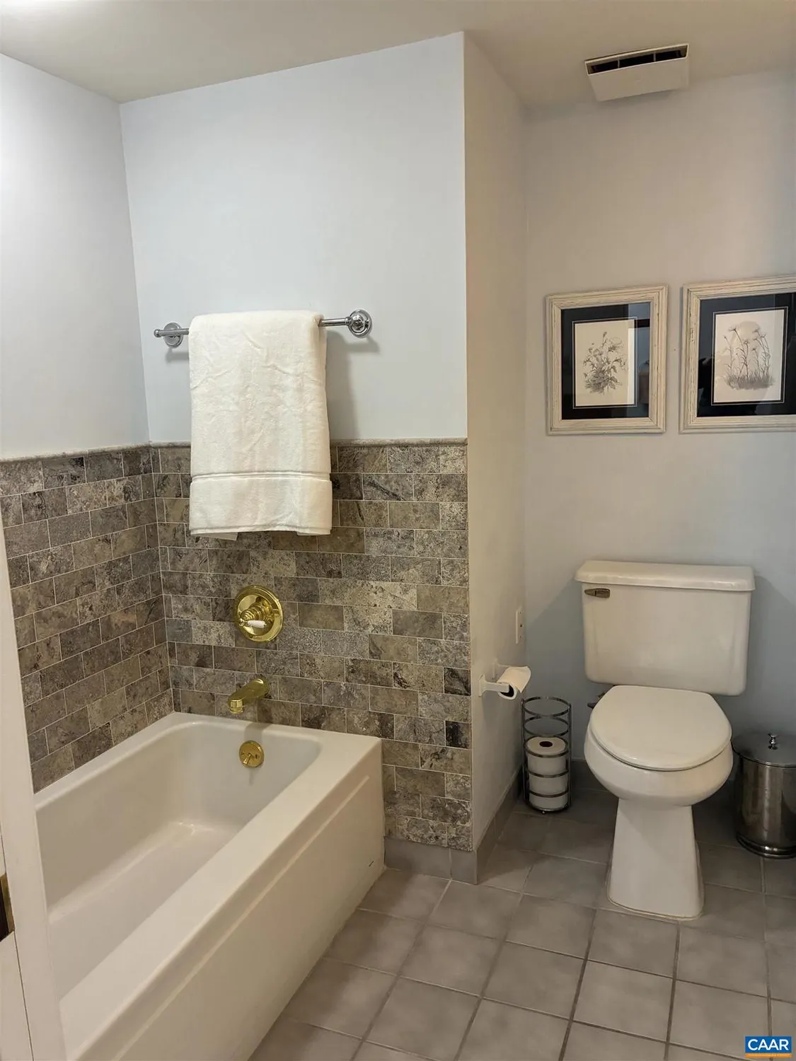 Property Slideshow image 19 of 30 | 500 crestwood dr 2403, Charlottesville, VA, 22903