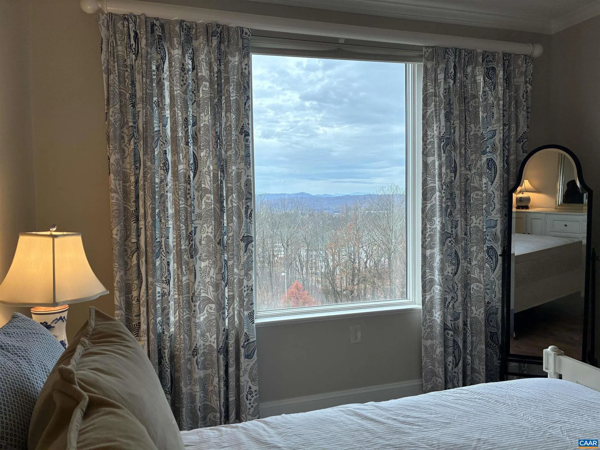 Property Slideshow image 15 of 30 | 500 crestwood dr 2403, Charlottesville, VA, 22903