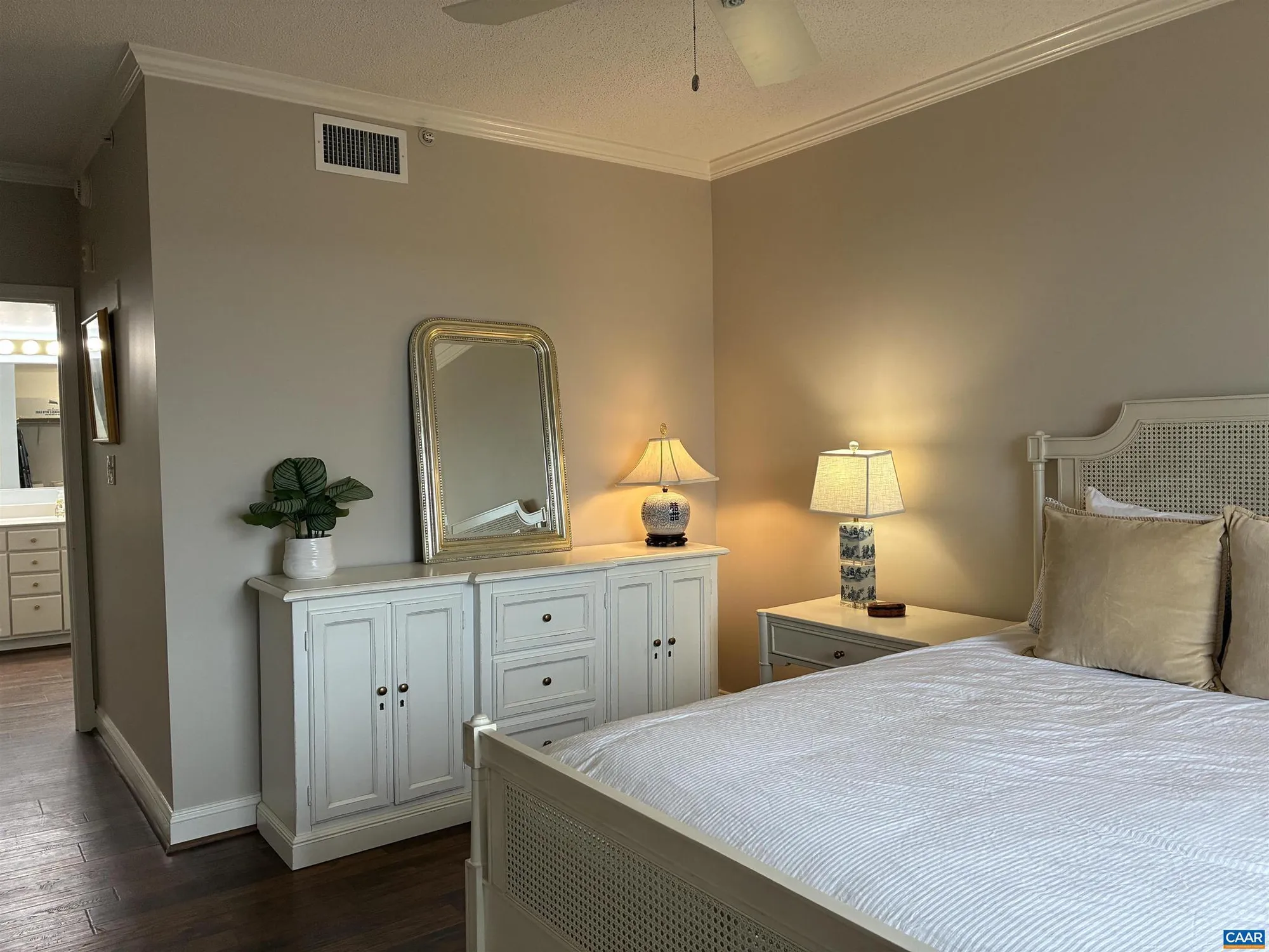 Property Slideshow image 17 of 30 | 500 crestwood dr 2403, Charlottesville, VA, 22903