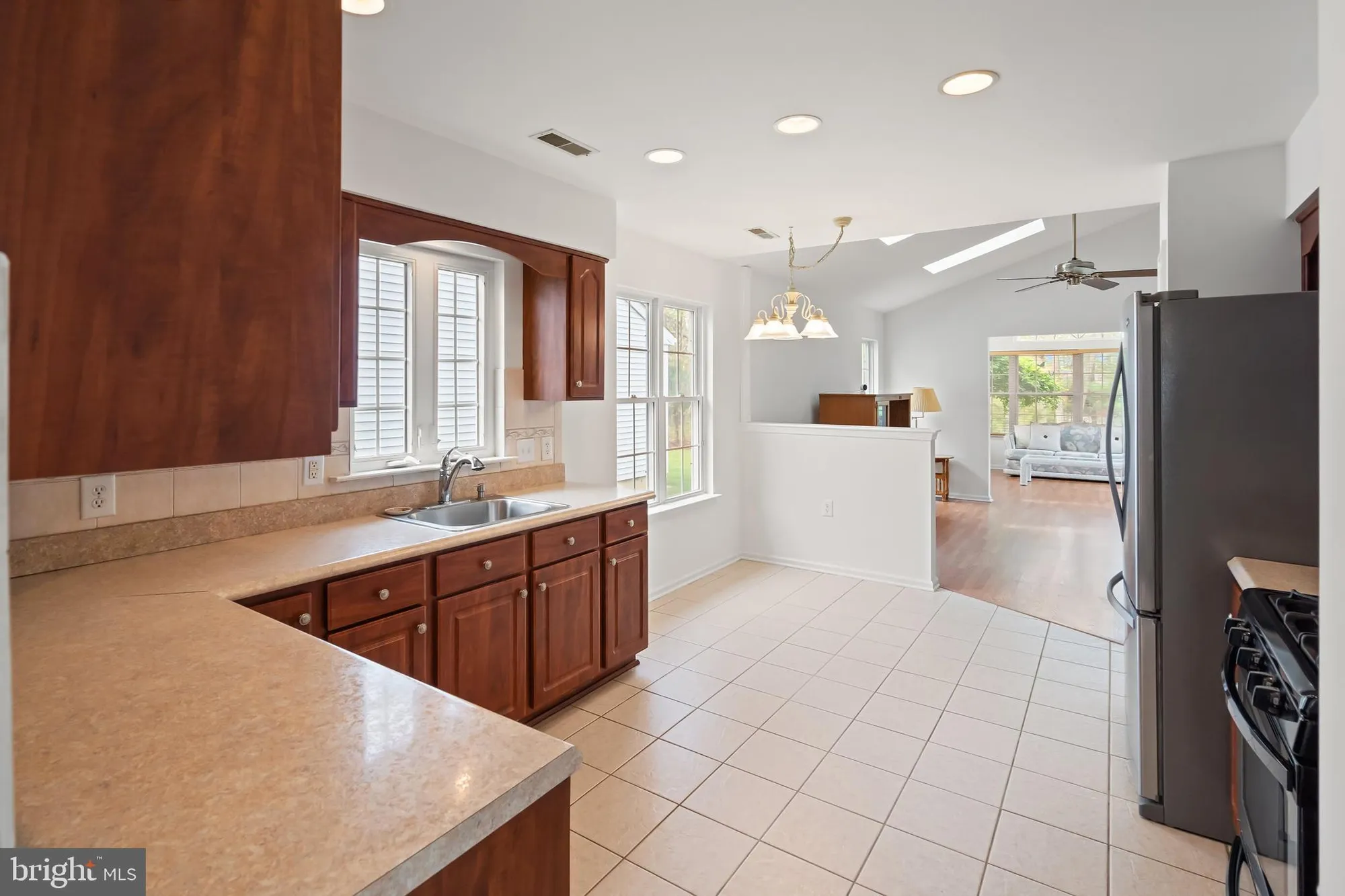 Property Slideshow image 8 of 32 | 12 rye ct, Jackson, NJ, 08527