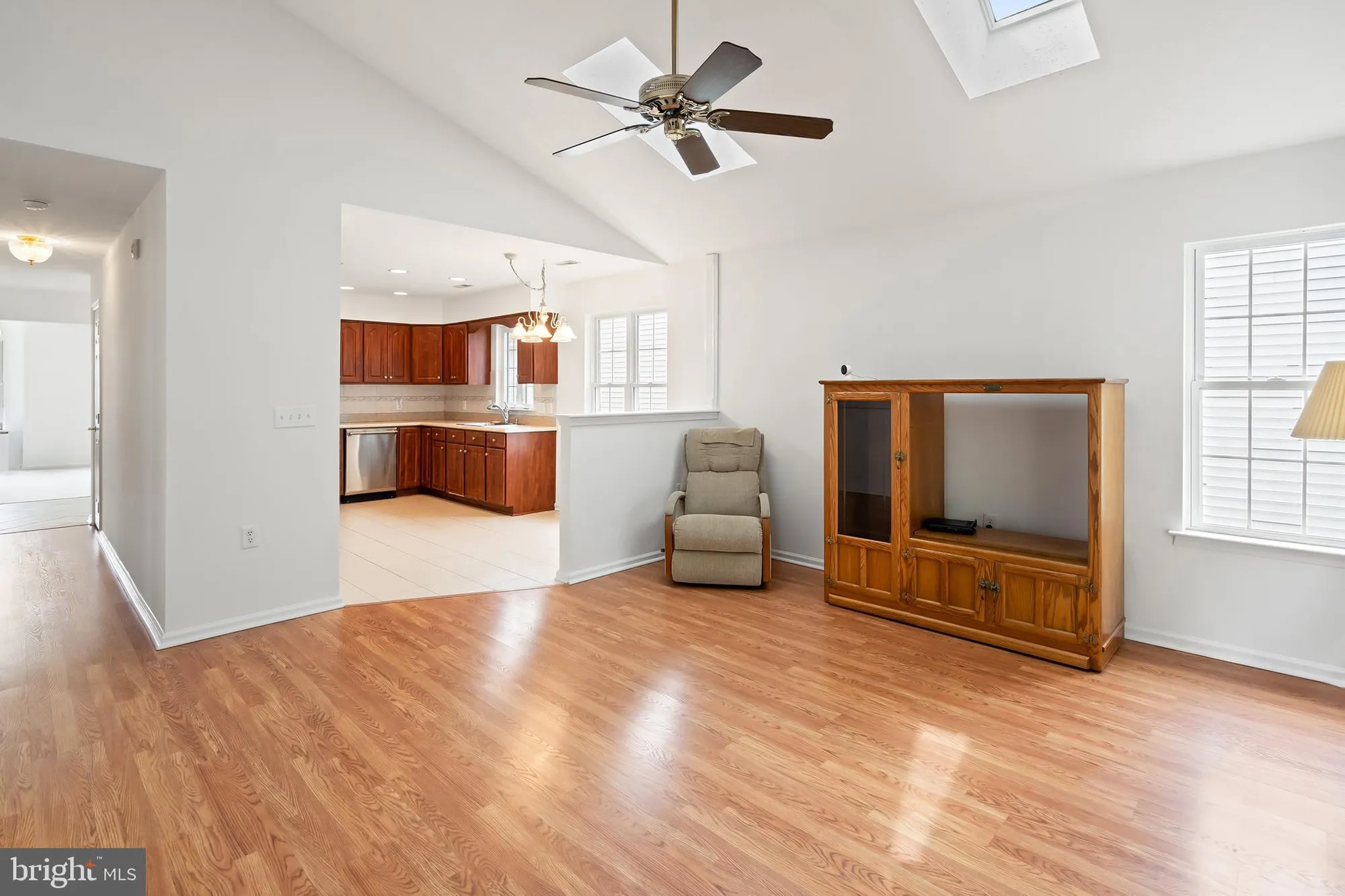 Property Slideshow image 10 of 32 | 12 rye ct, Jackson, NJ, 08527