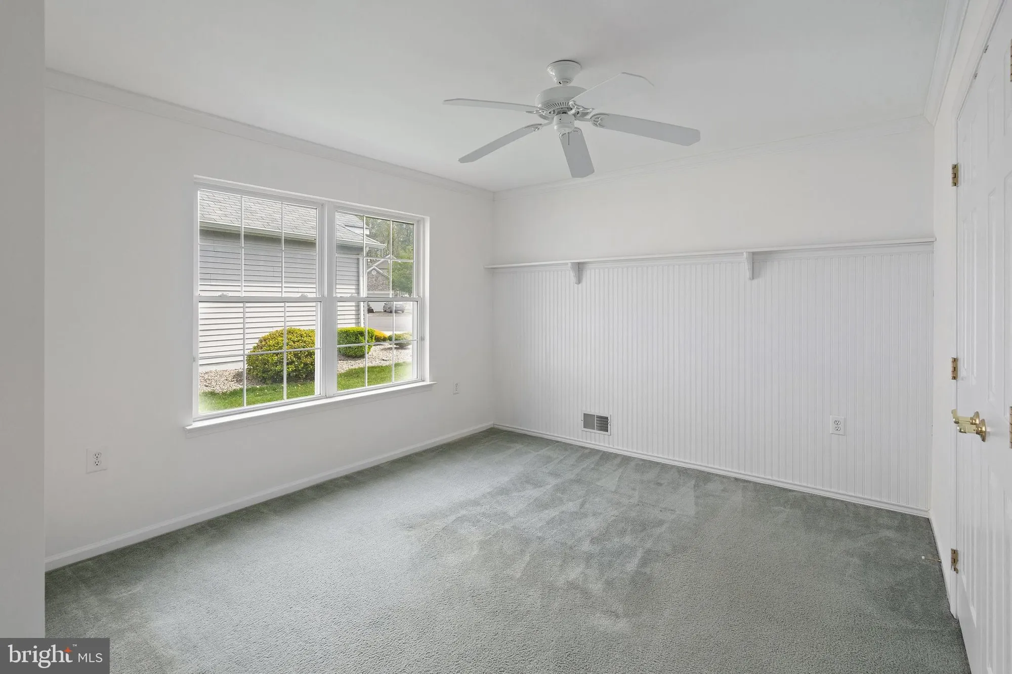 Property Slideshow image 19 of 32 | 12 rye ct, Jackson, NJ, 08527