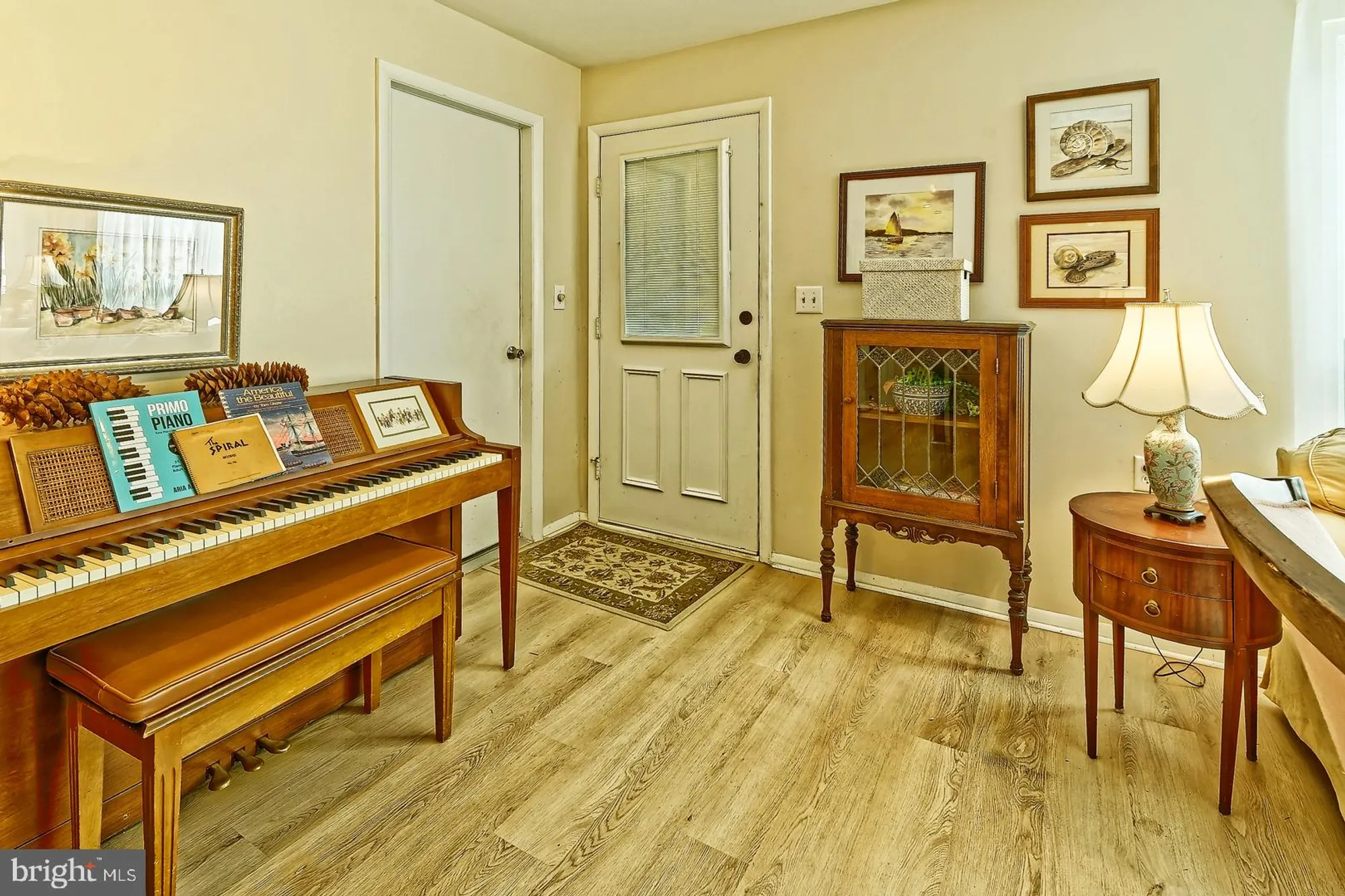 Property Slideshow image 4 of 25 | 103 buckingham dr, Southampton, NJ, 08088