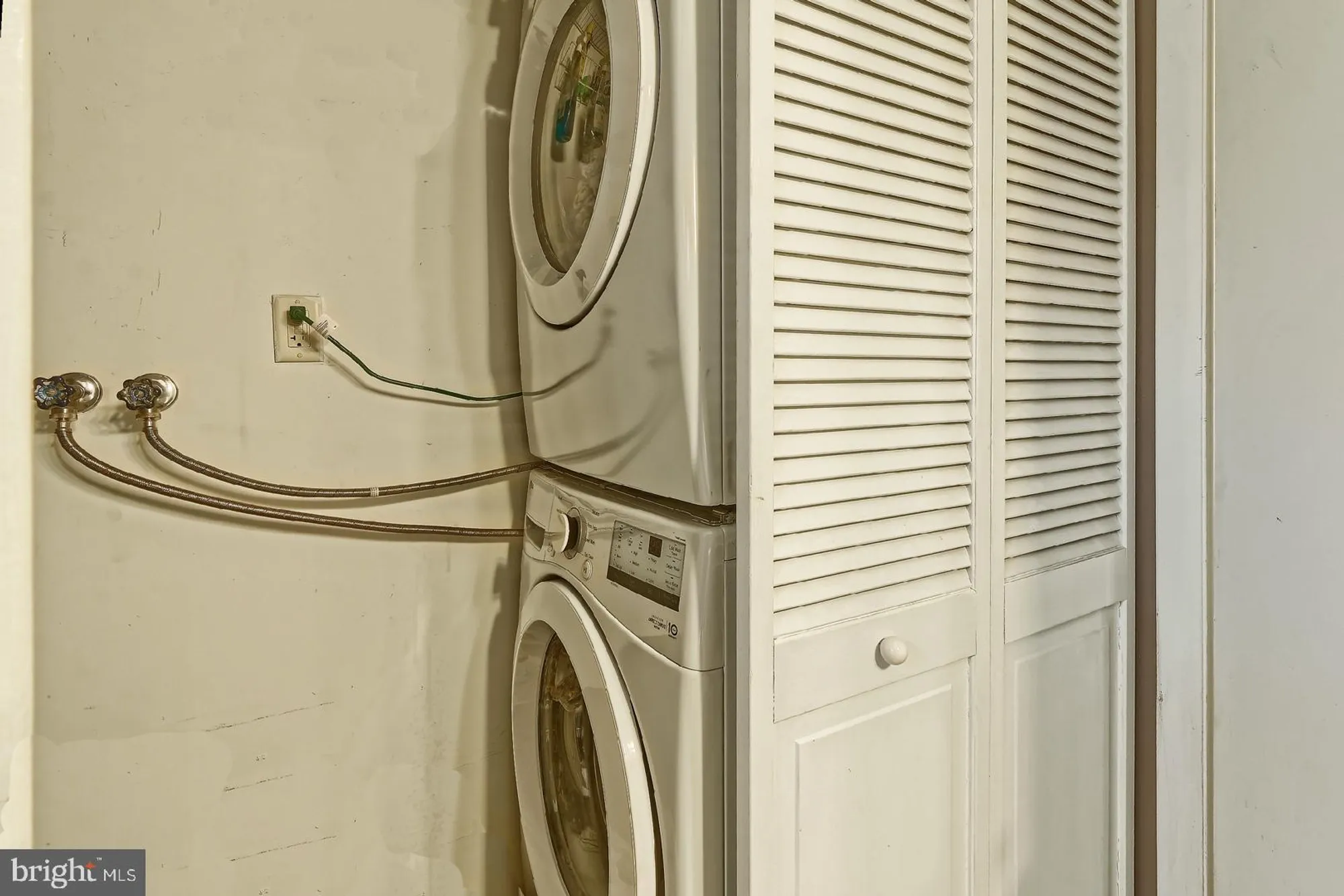 Property Slideshow image 21 of 25 | 103 buckingham dr, Southampton, NJ, 08088