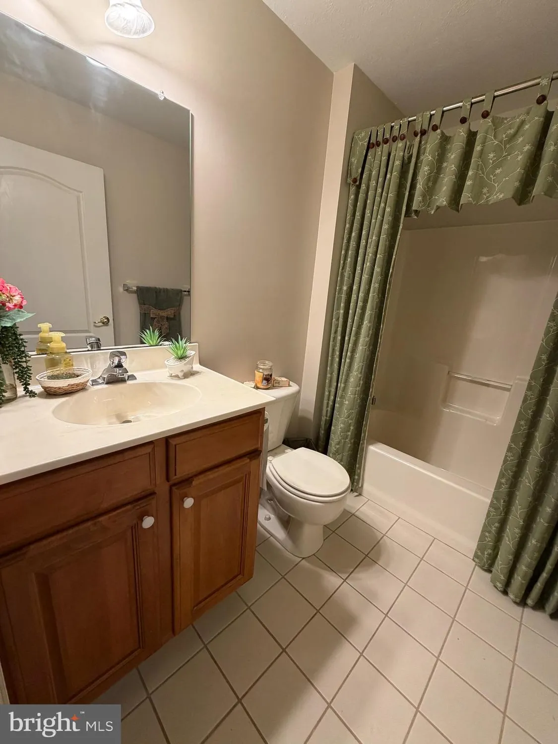 Property Slideshow image 17 of 19 | 1 caserta dr, Sewell, NJ, 08080