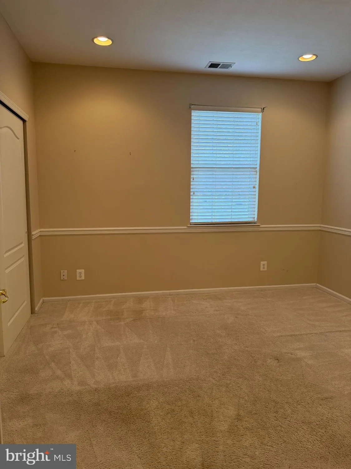 Property Slideshow image 16 of 19 | 1 caserta dr, Sewell, NJ, 08080