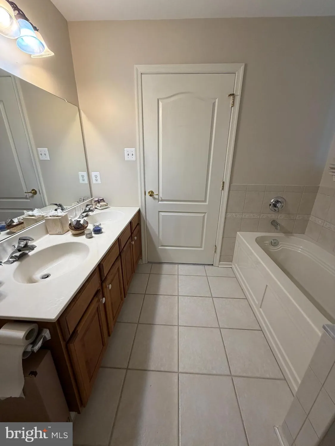 Property Slideshow image 15 of 19 | 1 caserta dr, Sewell, NJ, 08080