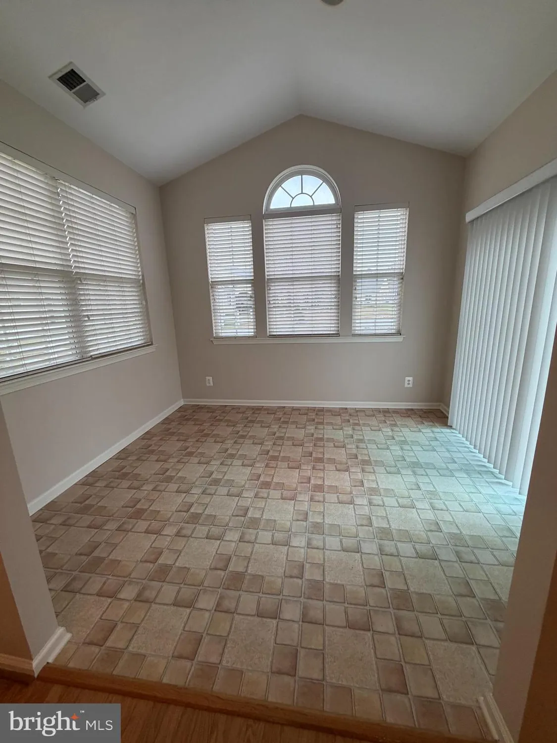 Property Slideshow image 11 of 19 | 1 caserta dr, Sewell, NJ, 08080