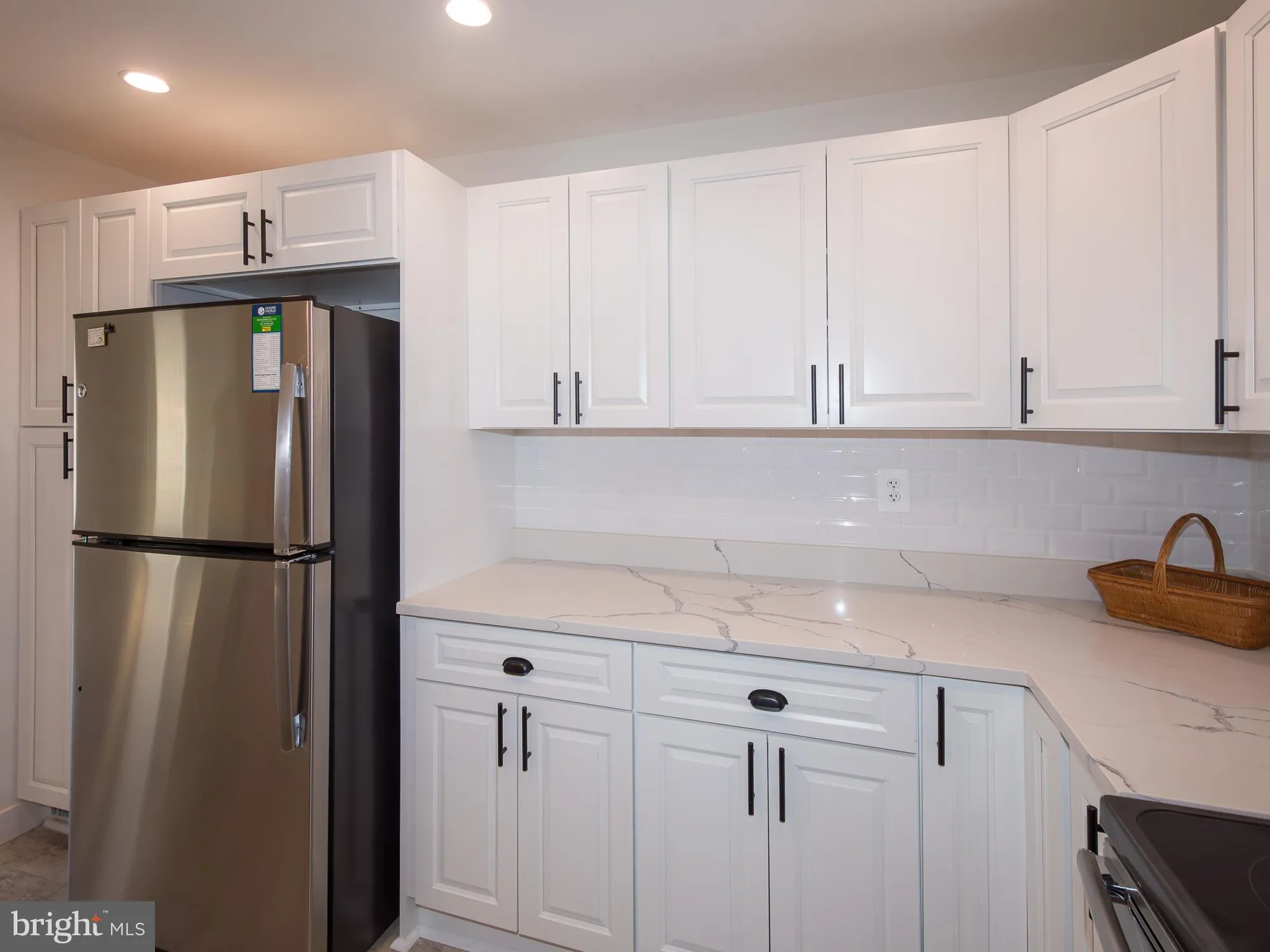 Property Slideshow image 18 of 34 | 15422 bramblewood dr # 21-b, Silver Spring, MD, 20906