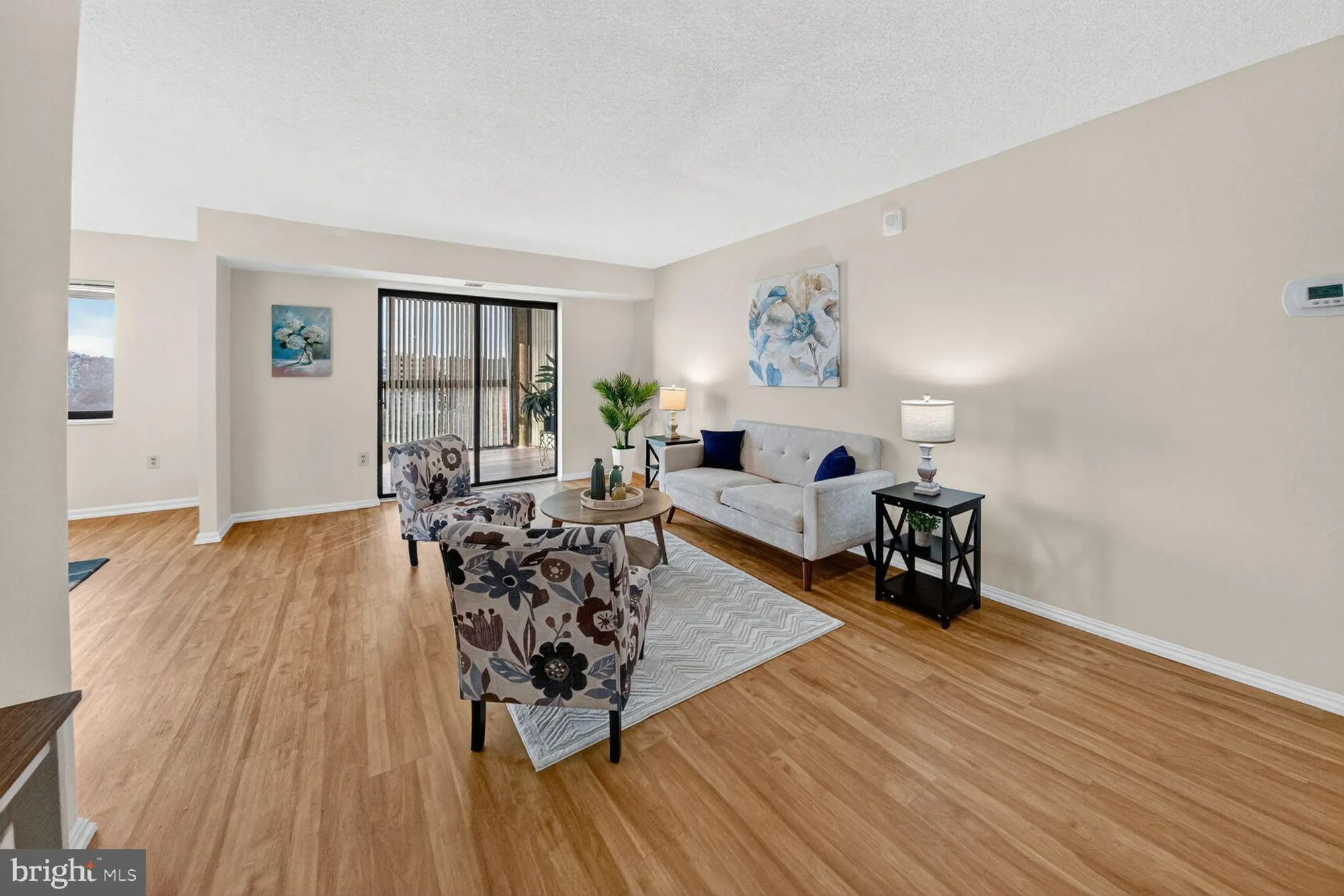 Property Slideshow image 10 of 38 | 15107 interlachen dr 2-1025, Silver Spring, MD, 20906