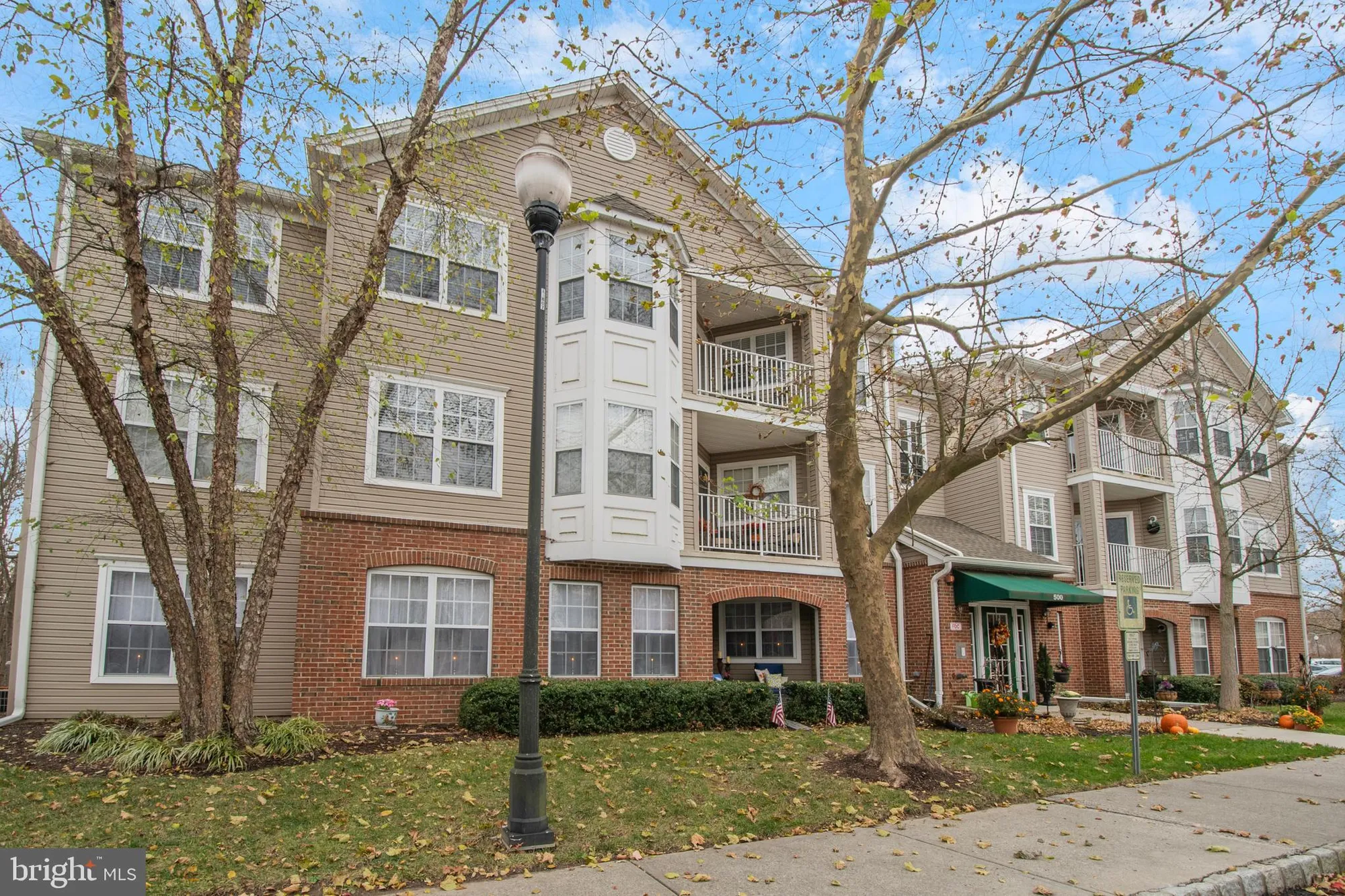 Property Slideshow image 1 of 46 | 511 mowat cir, Hamilton, NJ, 08690