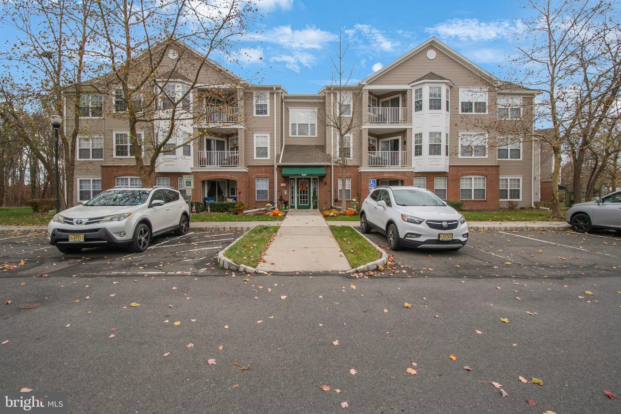 Property Slideshow image 34 of 46 | 511 mowat cir, Hamilton, NJ, 08690