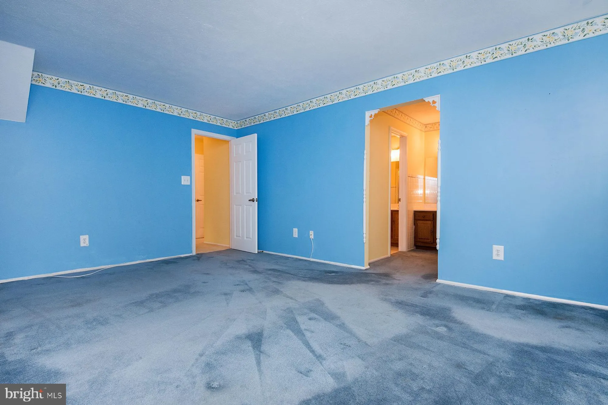 Property Slideshow image 18 of 35 | 422 elderberry ct, Mount Laurel, NJ, 08054