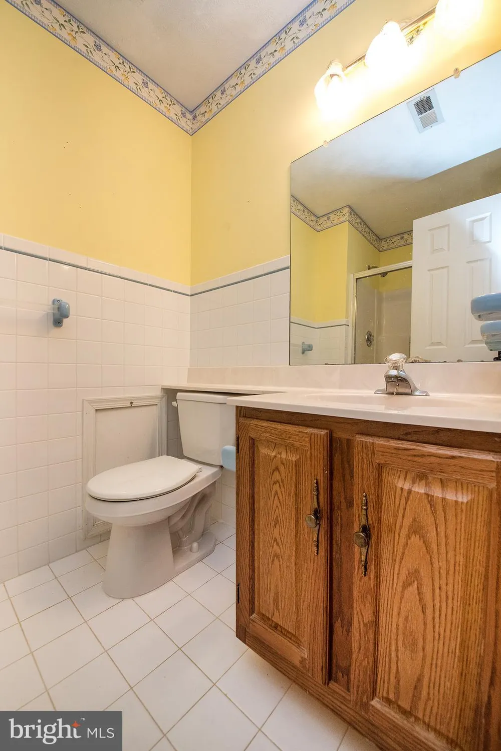 Property Slideshow image 21 of 35 | 422 elderberry ct, Mount Laurel, NJ, 08054