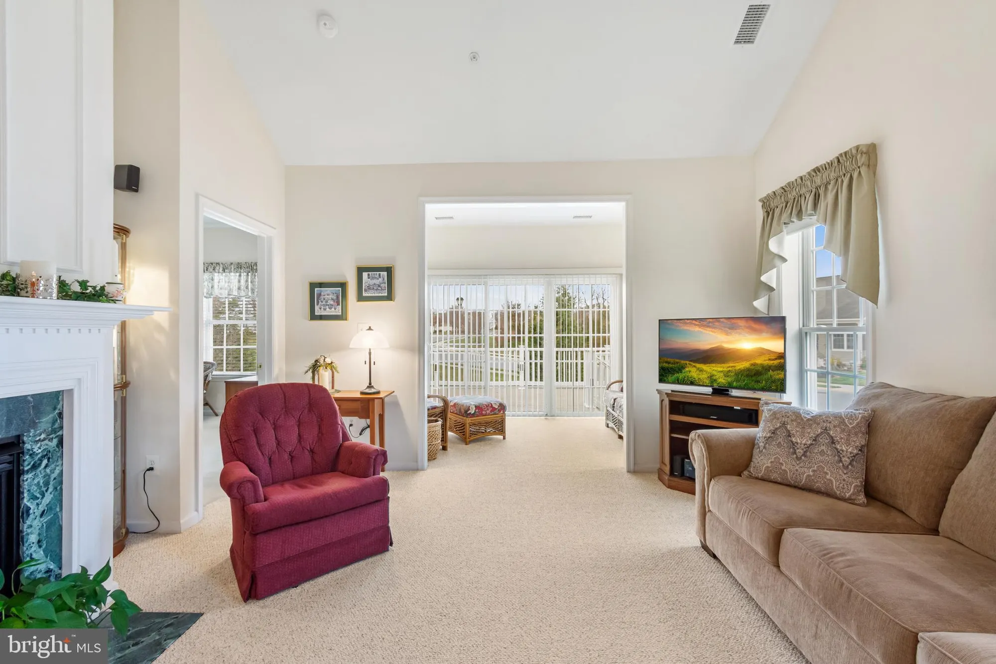 Property Slideshow image 15 of 45 | 180 saddletop dr # 368, Taneytown, MD, 21787