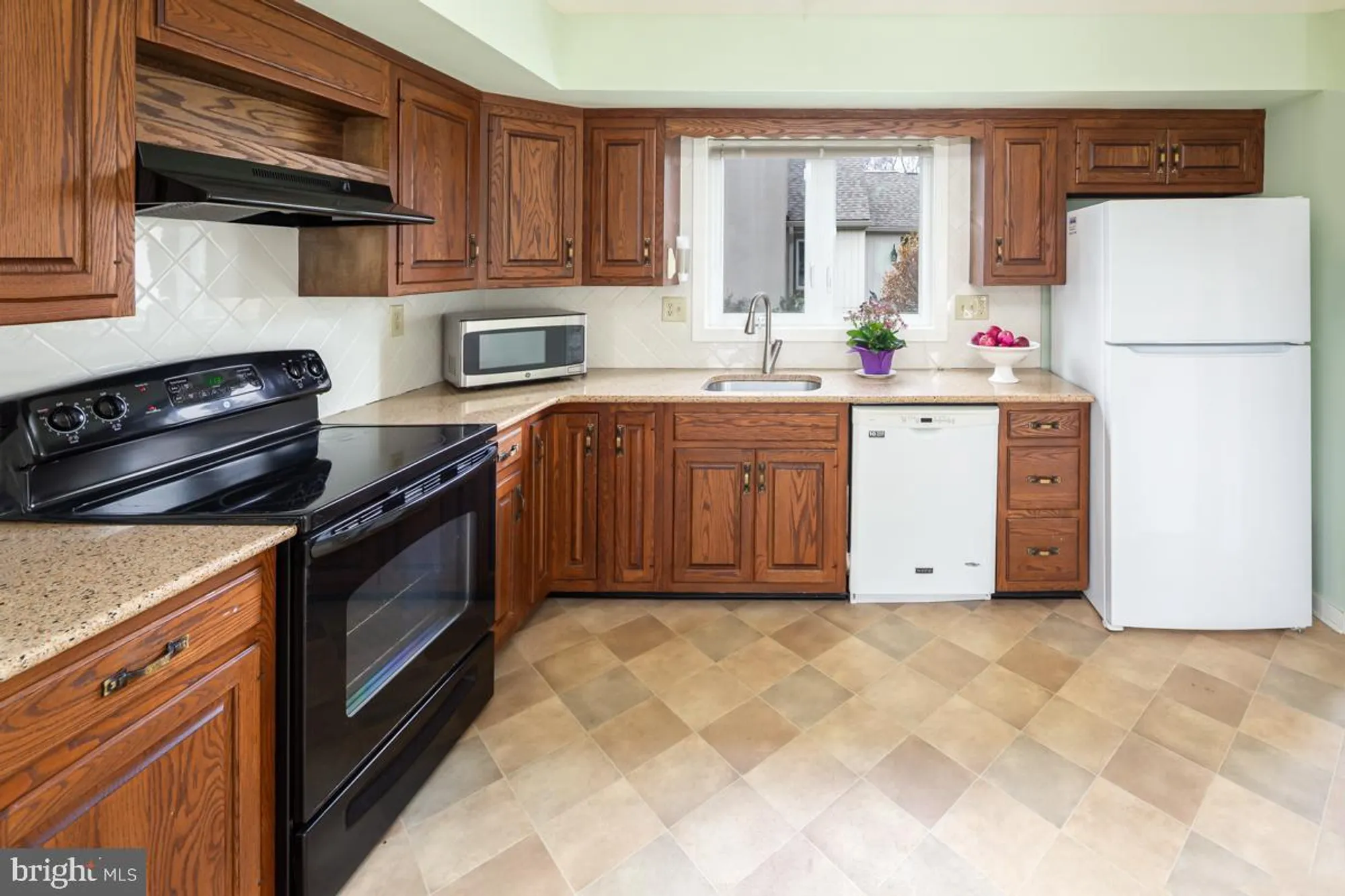 Property Slideshow image 12 of 22 | 293 devon ln, West Chester, PA, 19380