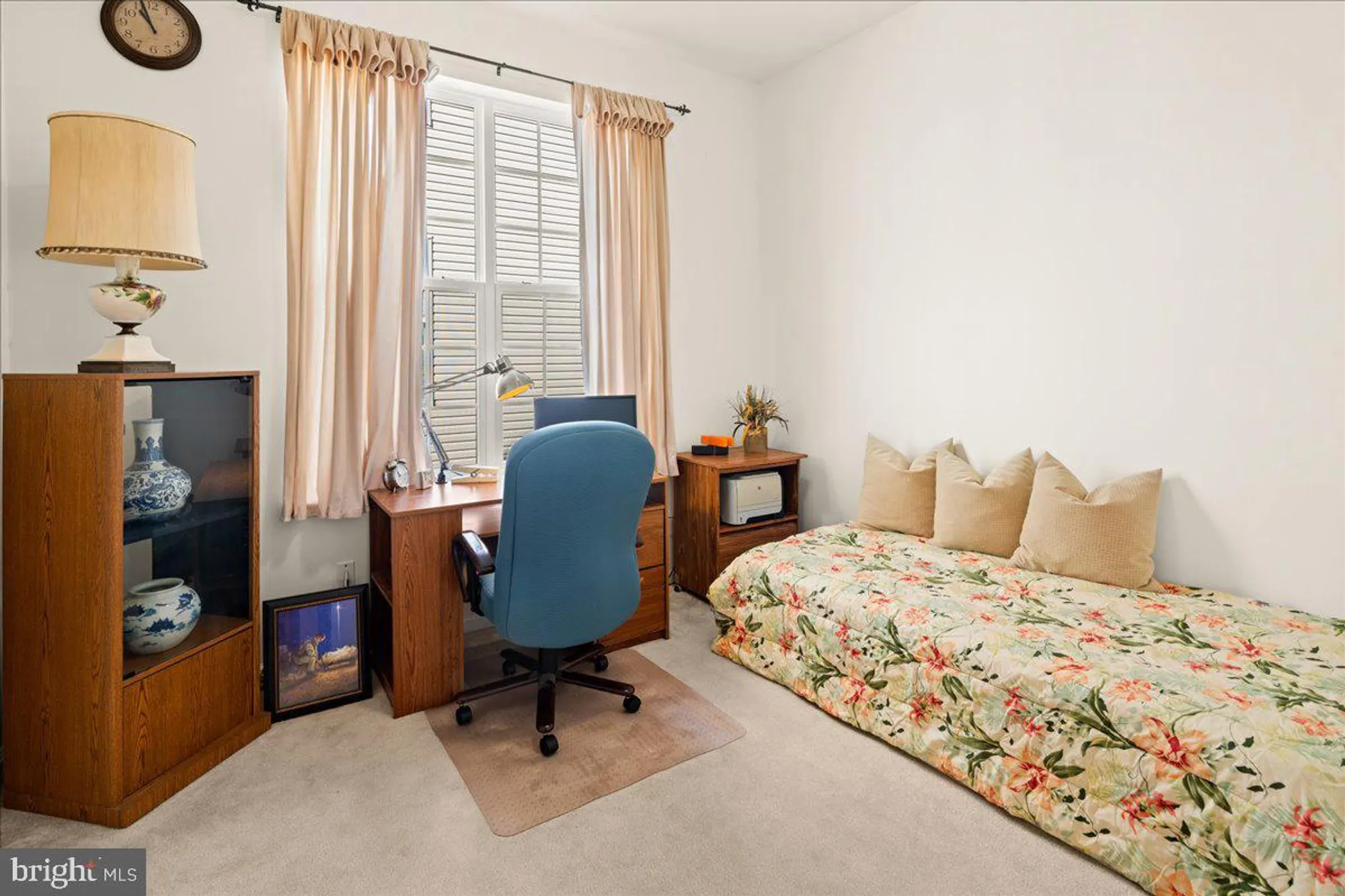 Property Slideshow image 25 of 65 | 9 bellingham dr, Kendall Park, NJ, 08824