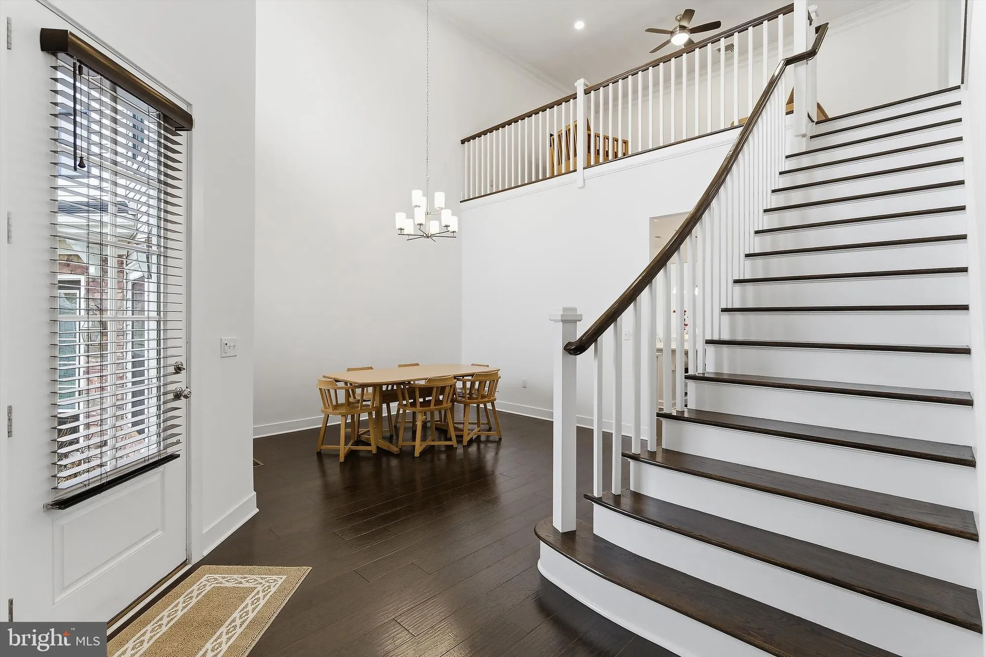 Property Slideshow image 8 of 56 | 4 dogleg ln, Lawrenceville, NJ, 08648