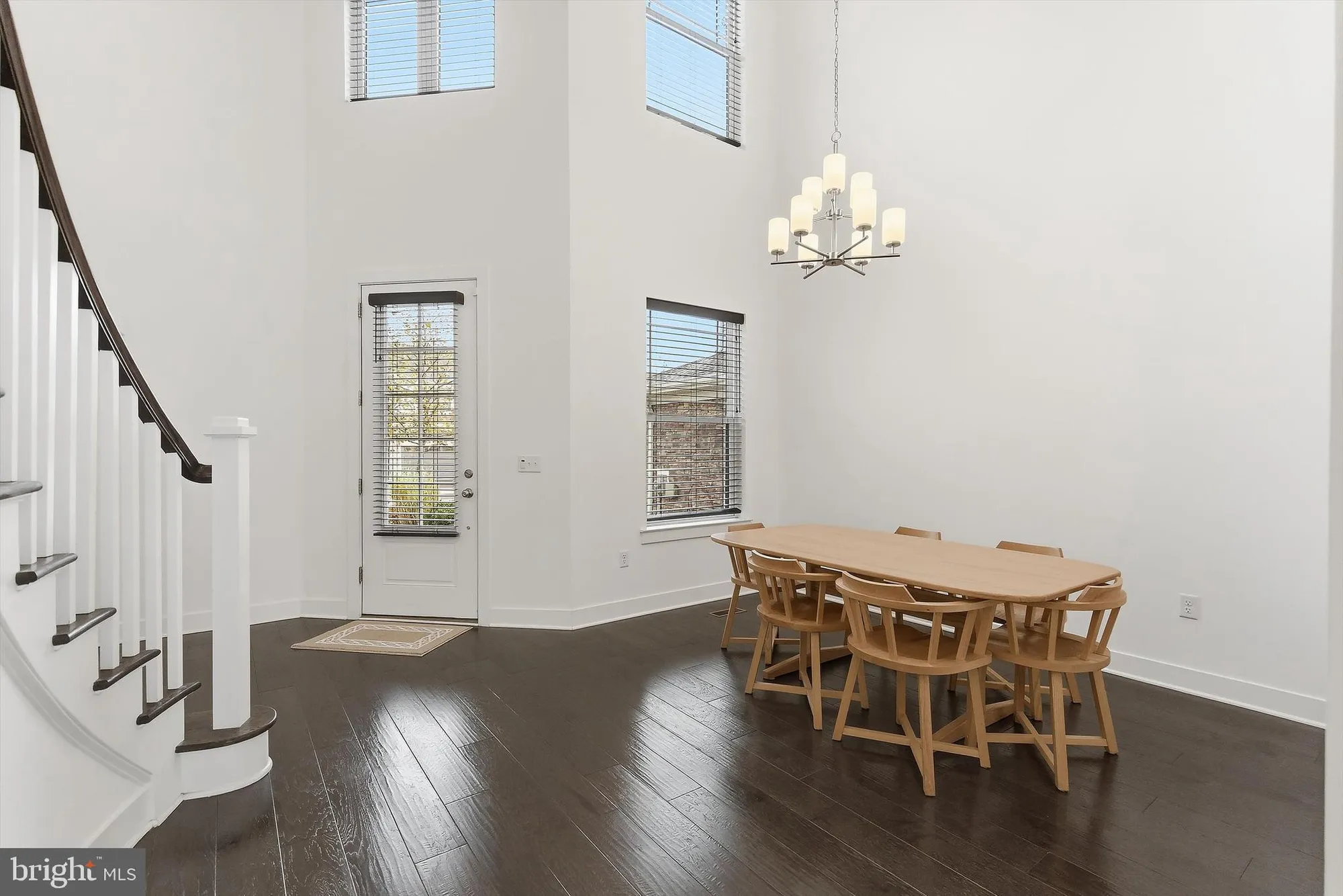 Property Slideshow image 9 of 56 | 4 dogleg ln, Lawrenceville, NJ, 08648