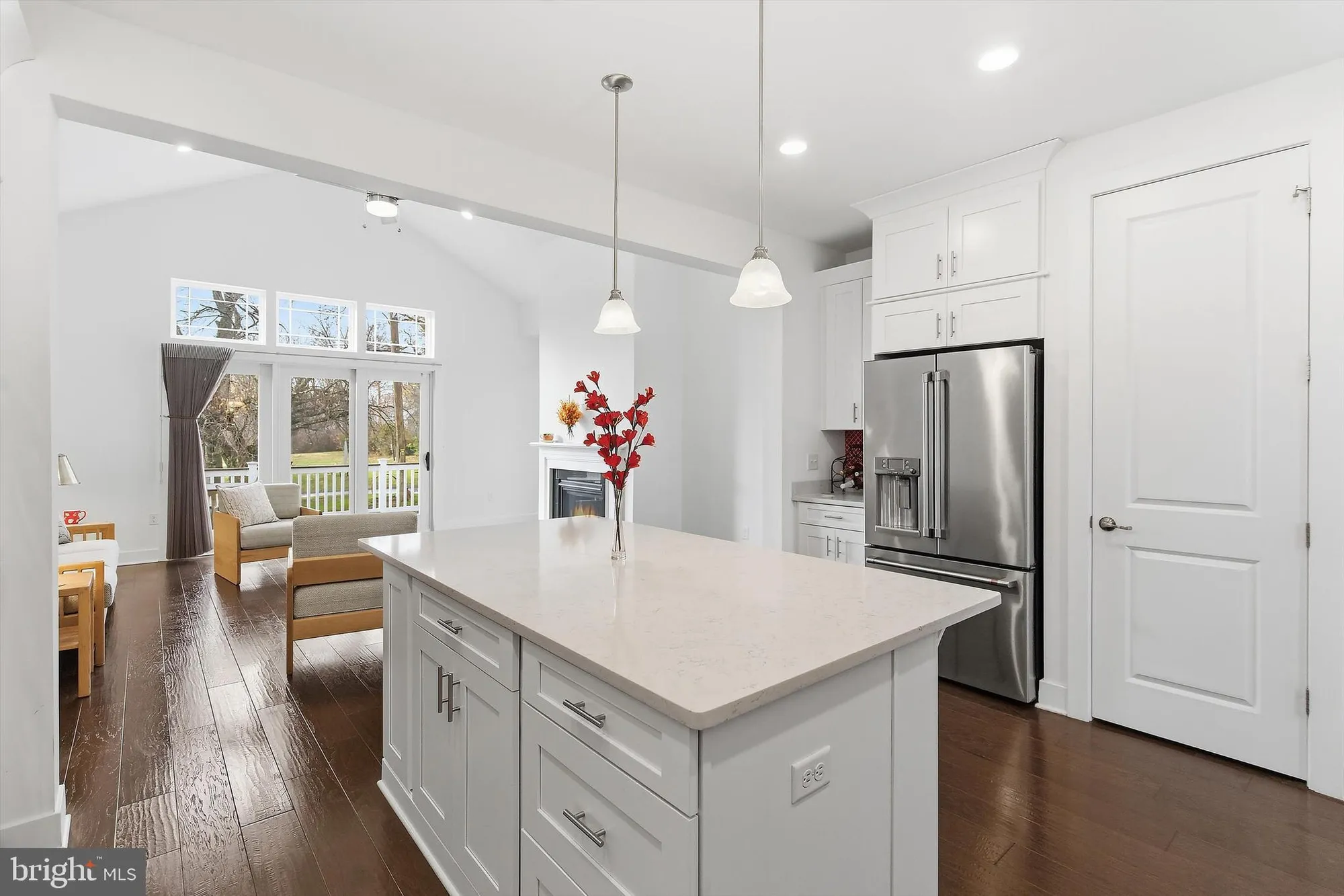 Property Slideshow image 13 of 56 | 4 dogleg ln, Lawrenceville, NJ, 08648