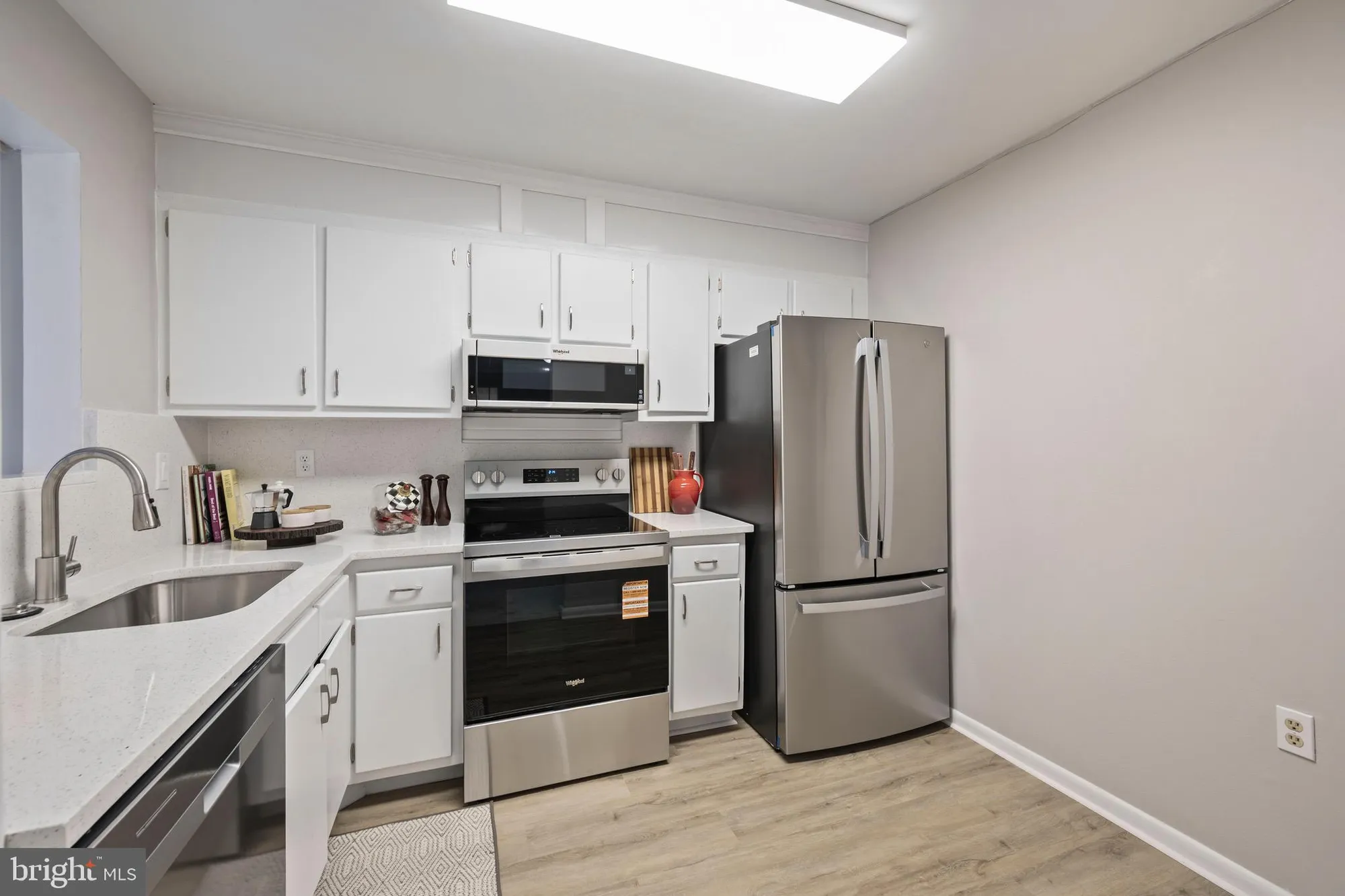 Property Slideshow image 14 of 33 | 15561 prince frederick way # 114-a, Silver Spring, MD, 20906