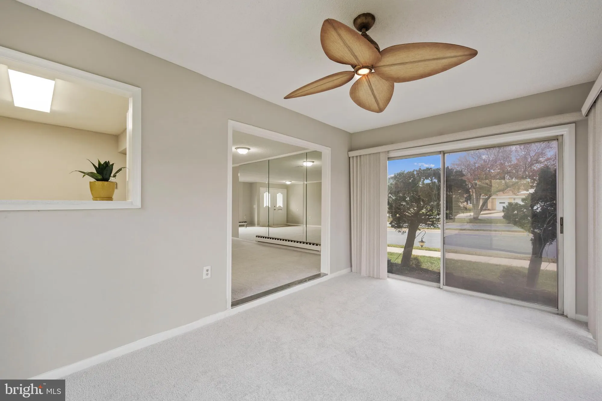 Property Slideshow image 17 of 33 | 15561 prince frederick way # 114-a, Silver Spring, MD, 20906