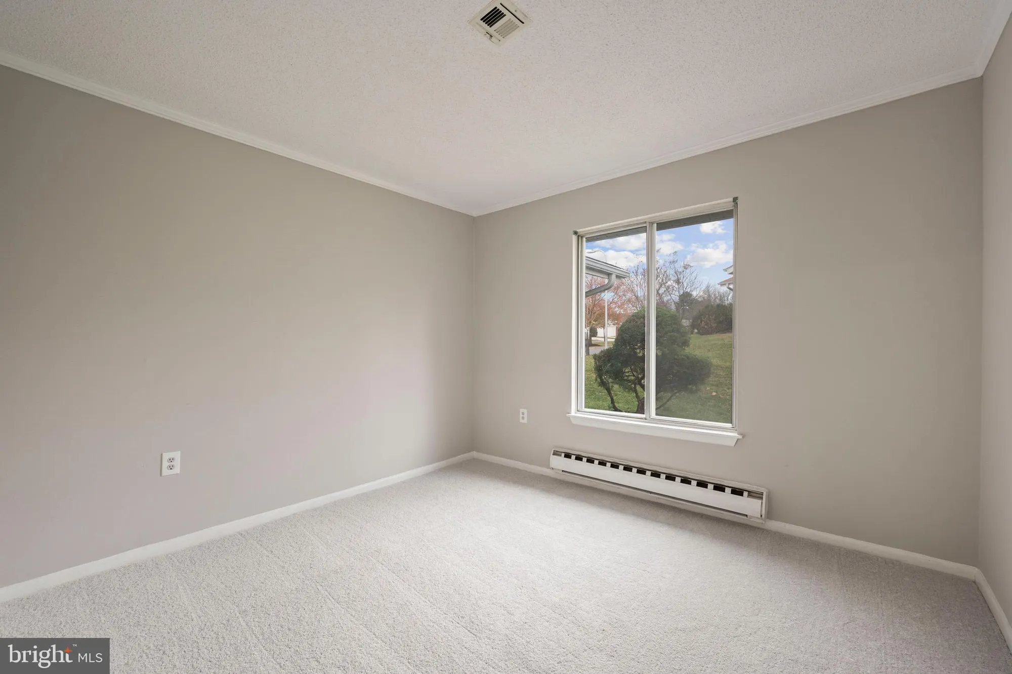 Property Slideshow image 30 of 33 | 15561 prince frederick way # 114-a, Silver Spring, MD, 20906