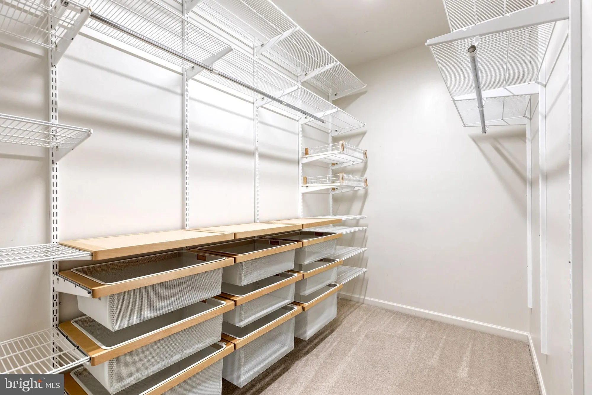 Property Slideshow image 22 of 32 | 8260 stone crop dr e, Ellicott City, MD, 21043