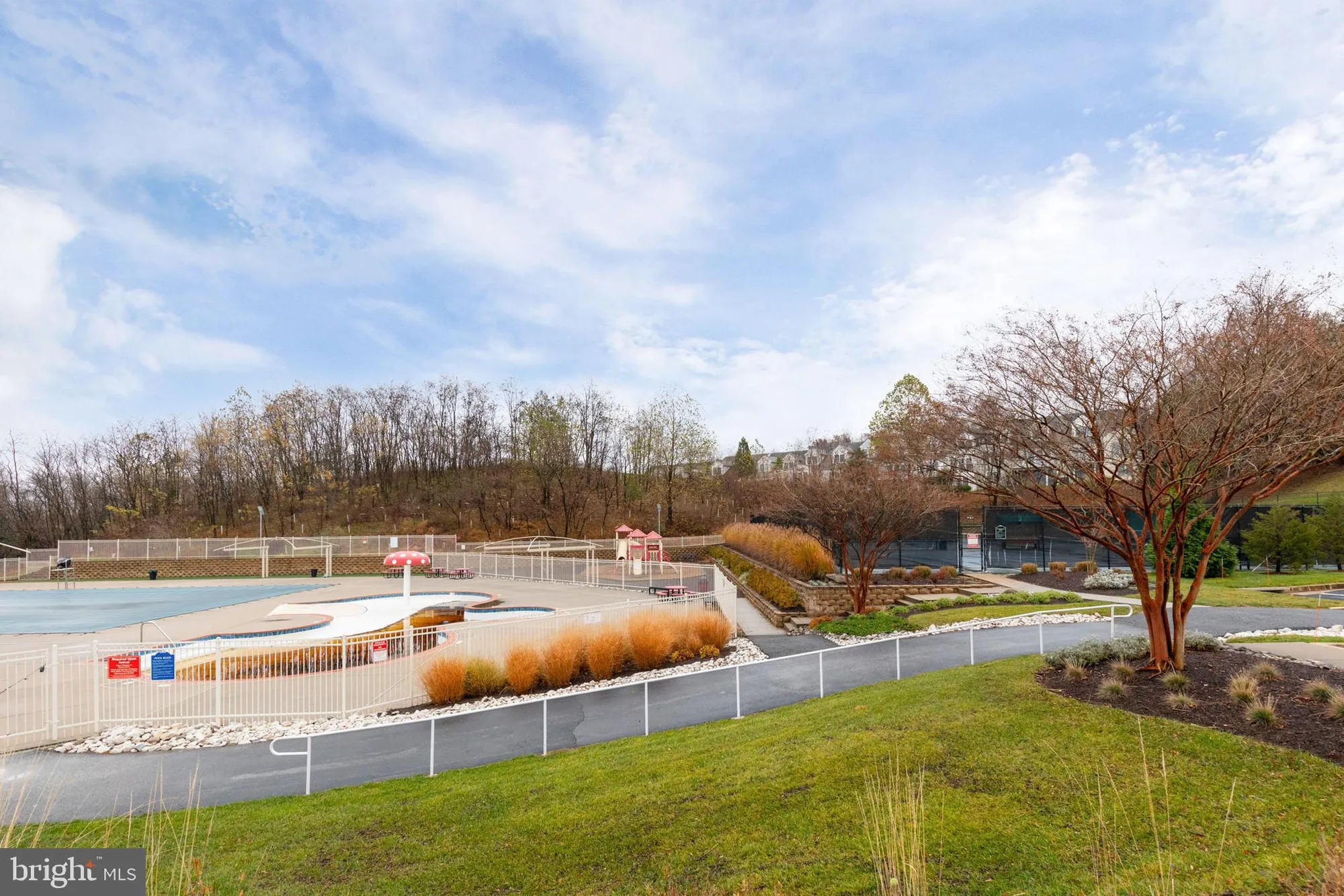 Property Slideshow image 29 of 32 | 8260 stone crop dr e, Ellicott City, MD, 21043