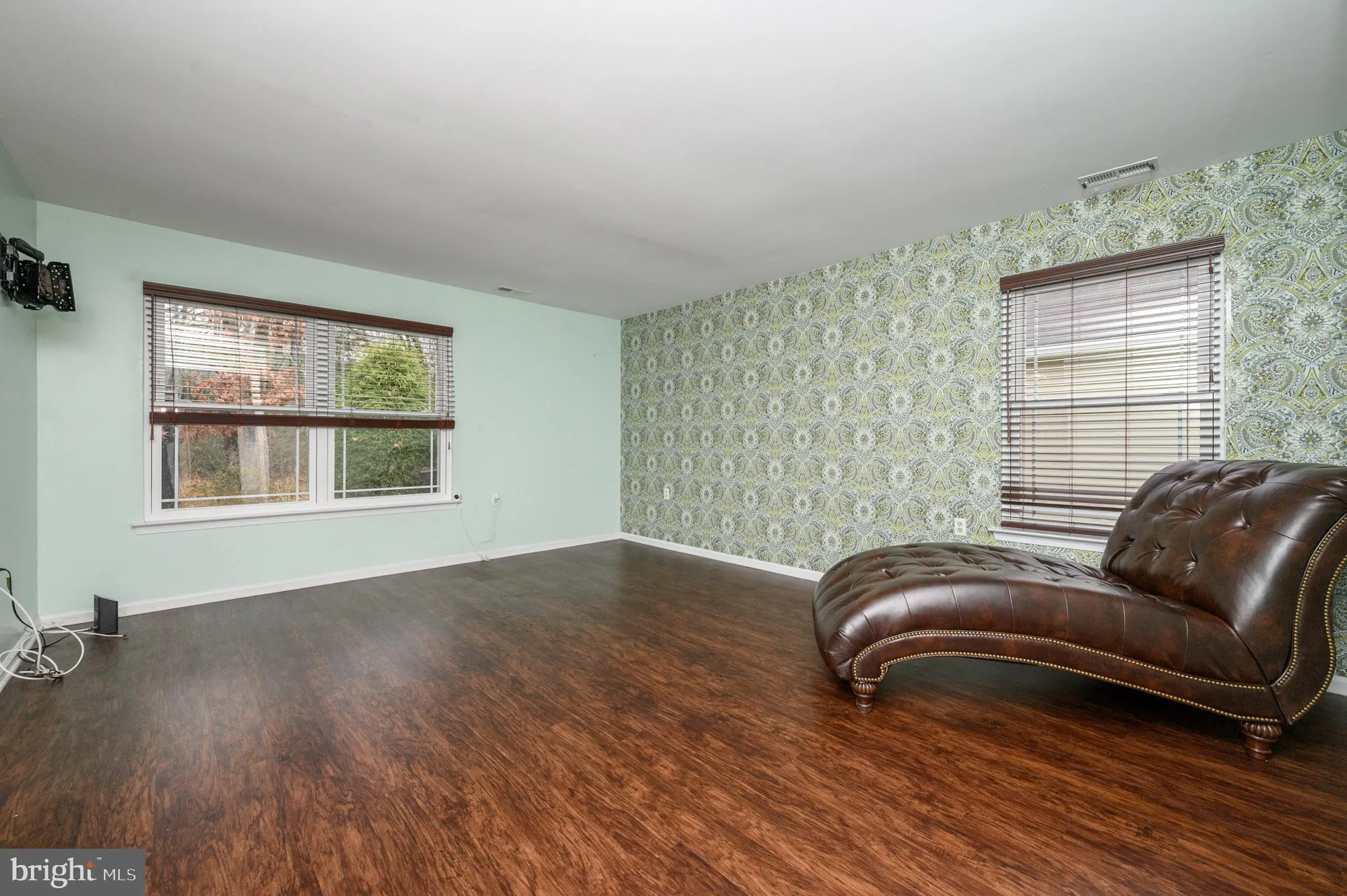 Property Slideshow image 17 of 42 | 20 buxton ct, Southampton, NJ, 08088