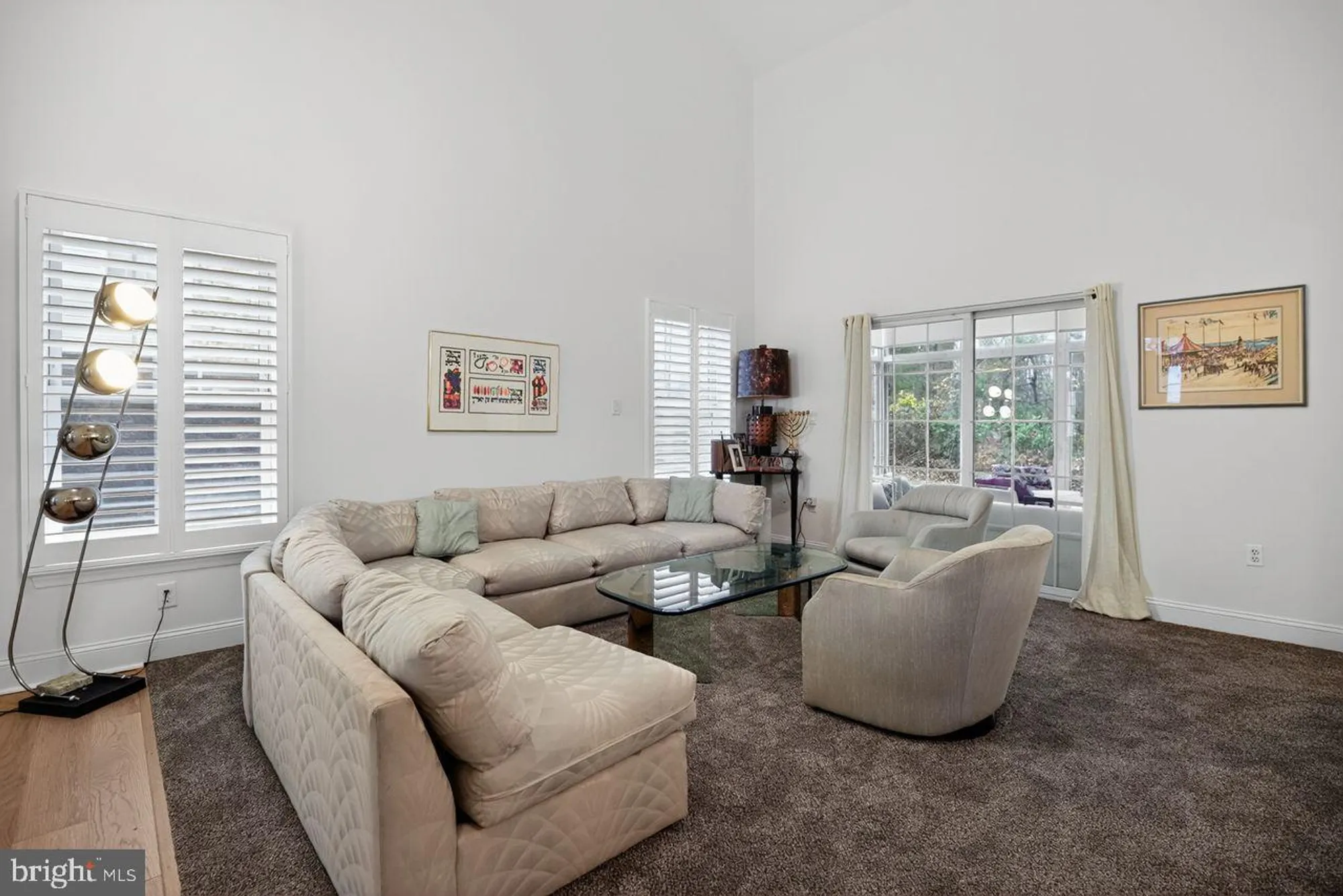 Property Slideshow image 5 of 36 | 506 penny ln c14, Philadelphia, PA, 19111