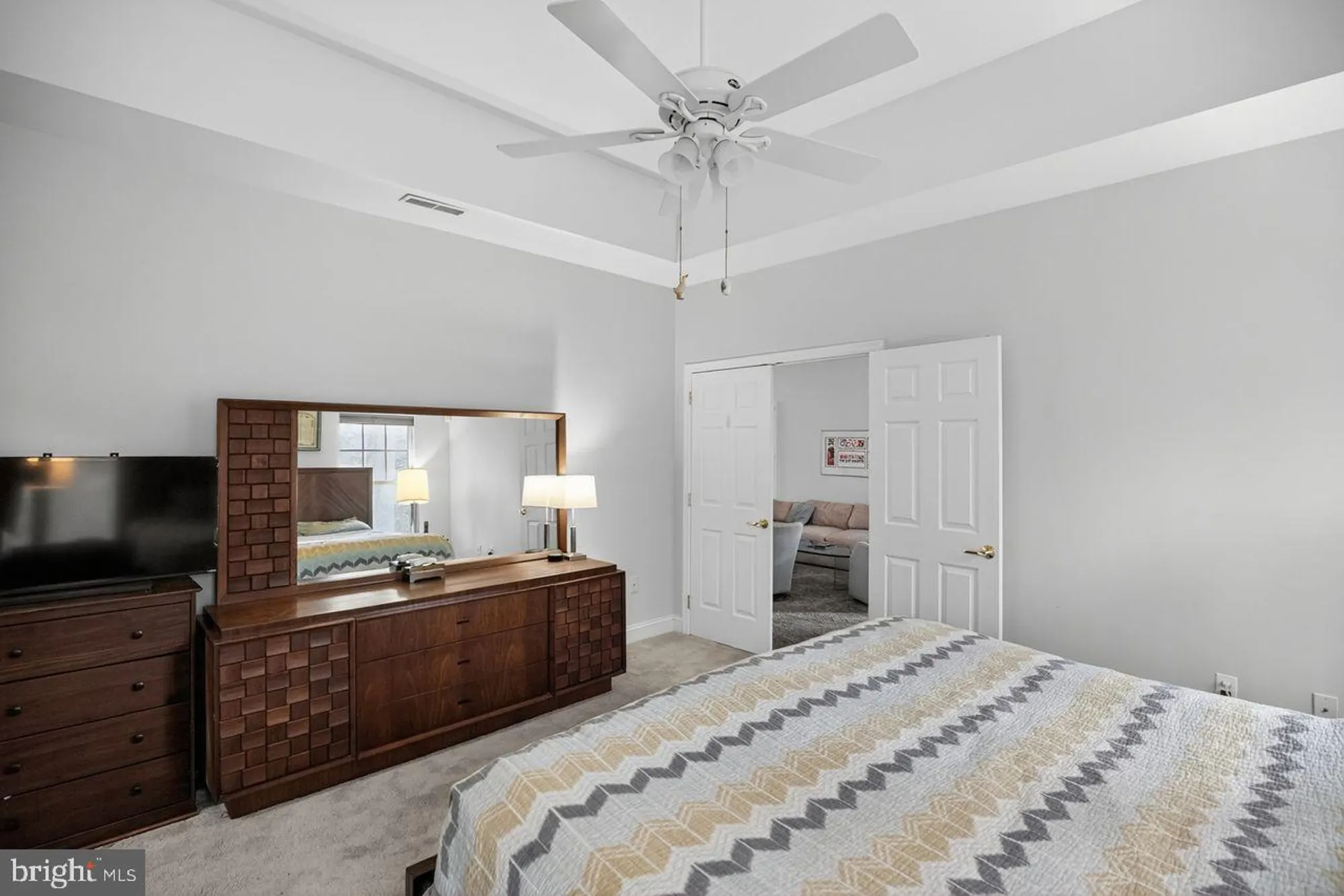 Property Slideshow image 20 of 36 | 506 penny ln c14, Philadelphia, PA, 19111