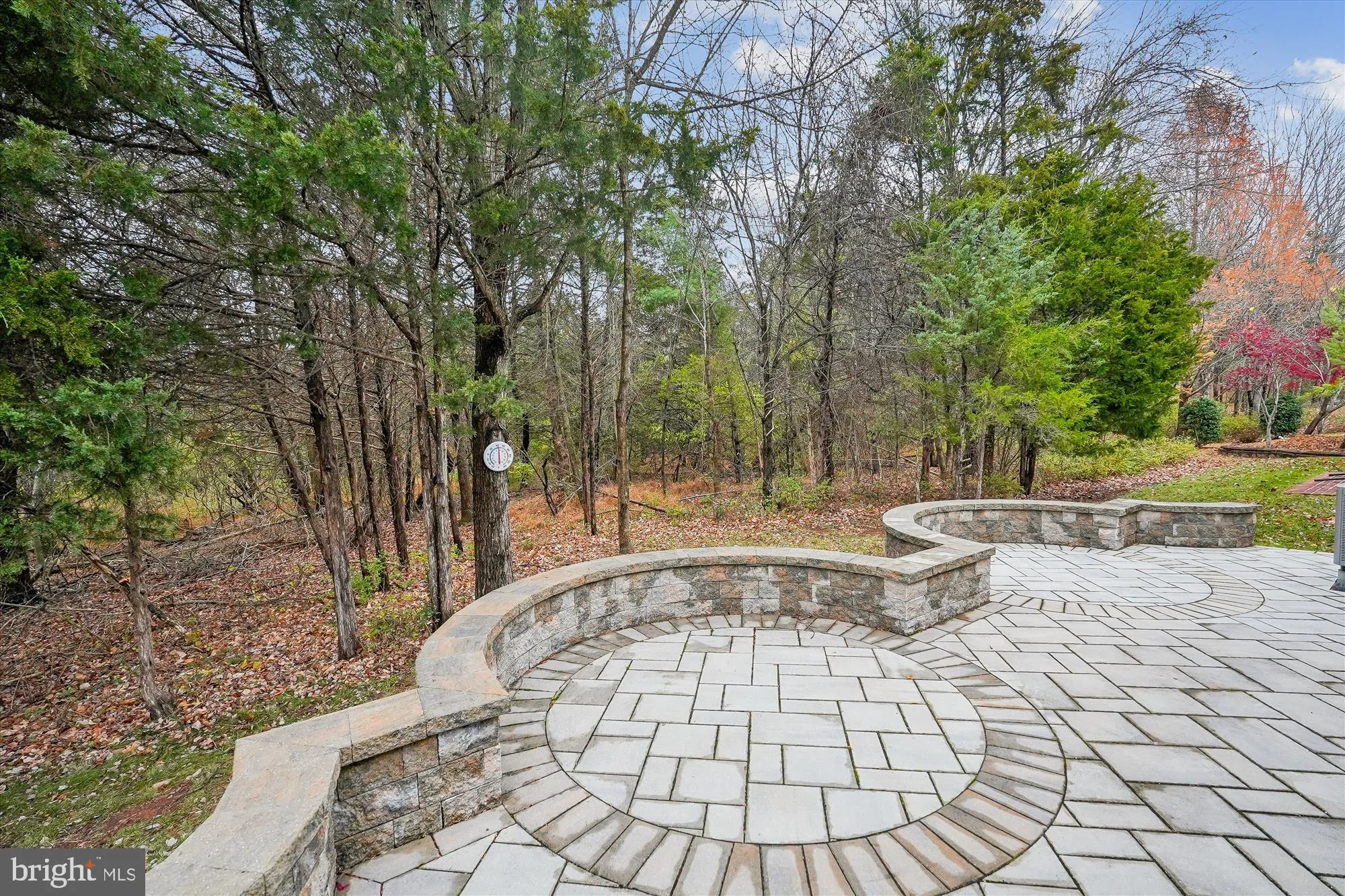 Property Slideshow image 27 of 28 | 20439 old grey pl, Ashburn, VA, 20147