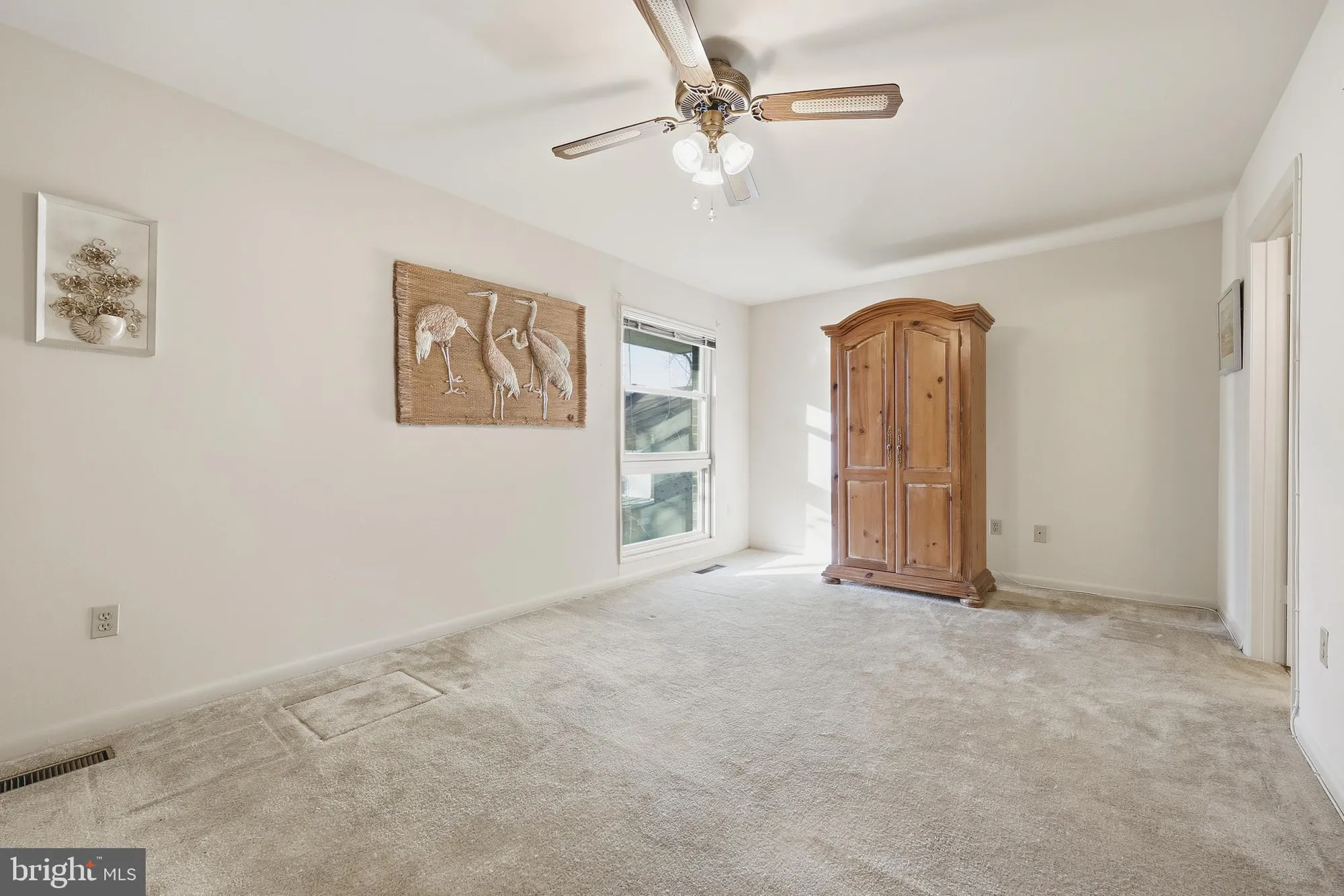 Property Slideshow image 18 of 52 | 3345 s leisure world blvd # 96-j, Silver Spring, MD, 20906