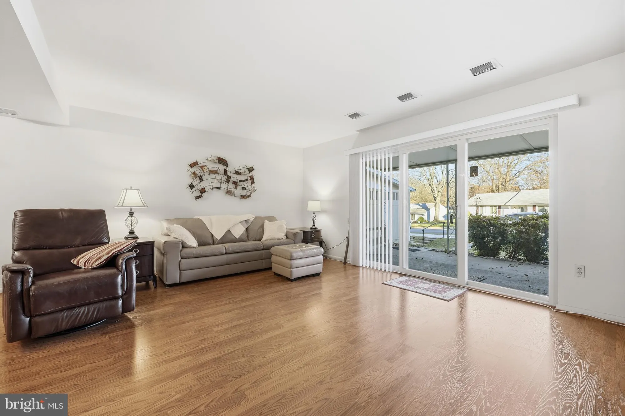 Property Slideshow image 14 of 52 | 3345 s leisure world blvd # 96-j, Silver Spring, MD, 20906