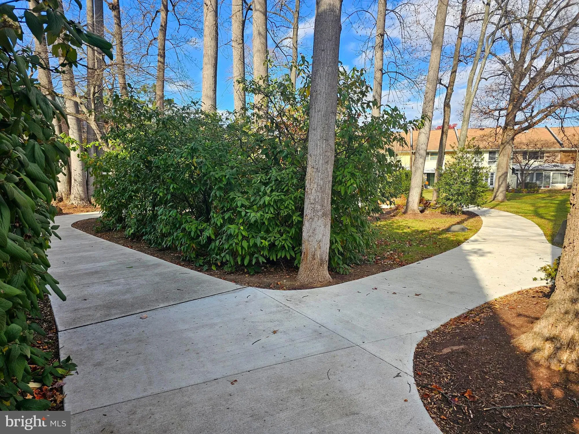 Property Slideshow image 4 of 31 | 3630 gleneagles dr 8-1d, Silver Spring, MD, 20906