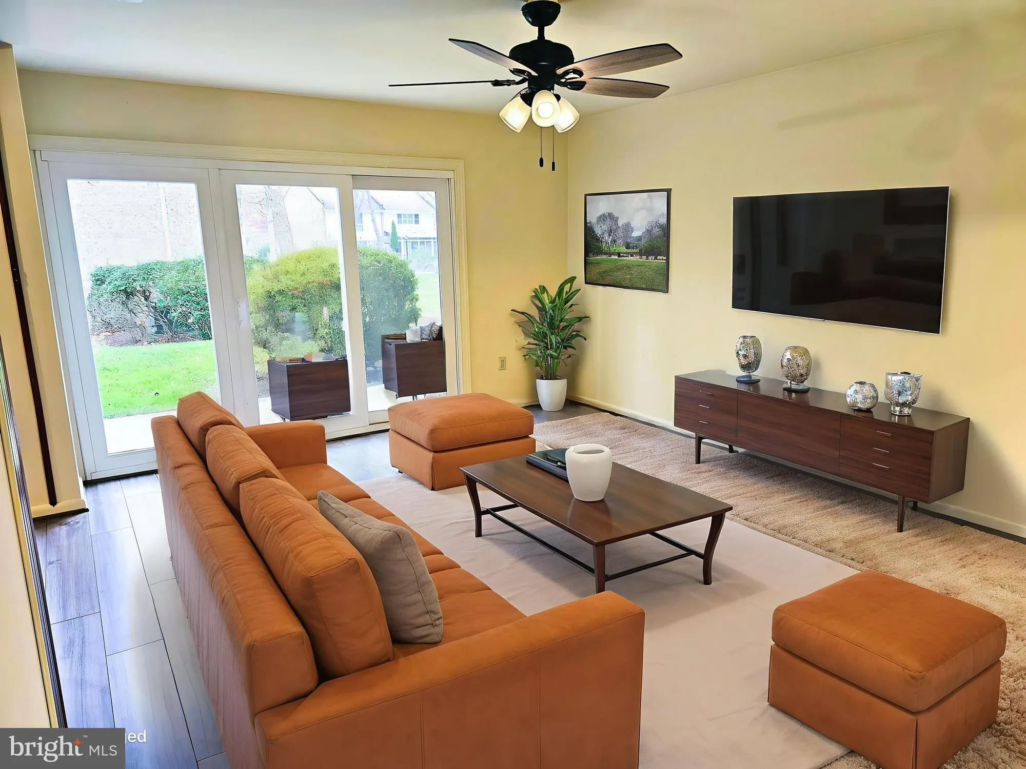 Property Slideshow image 8 of 31 | 3630 gleneagles dr 8-1d, Silver Spring, MD, 20906