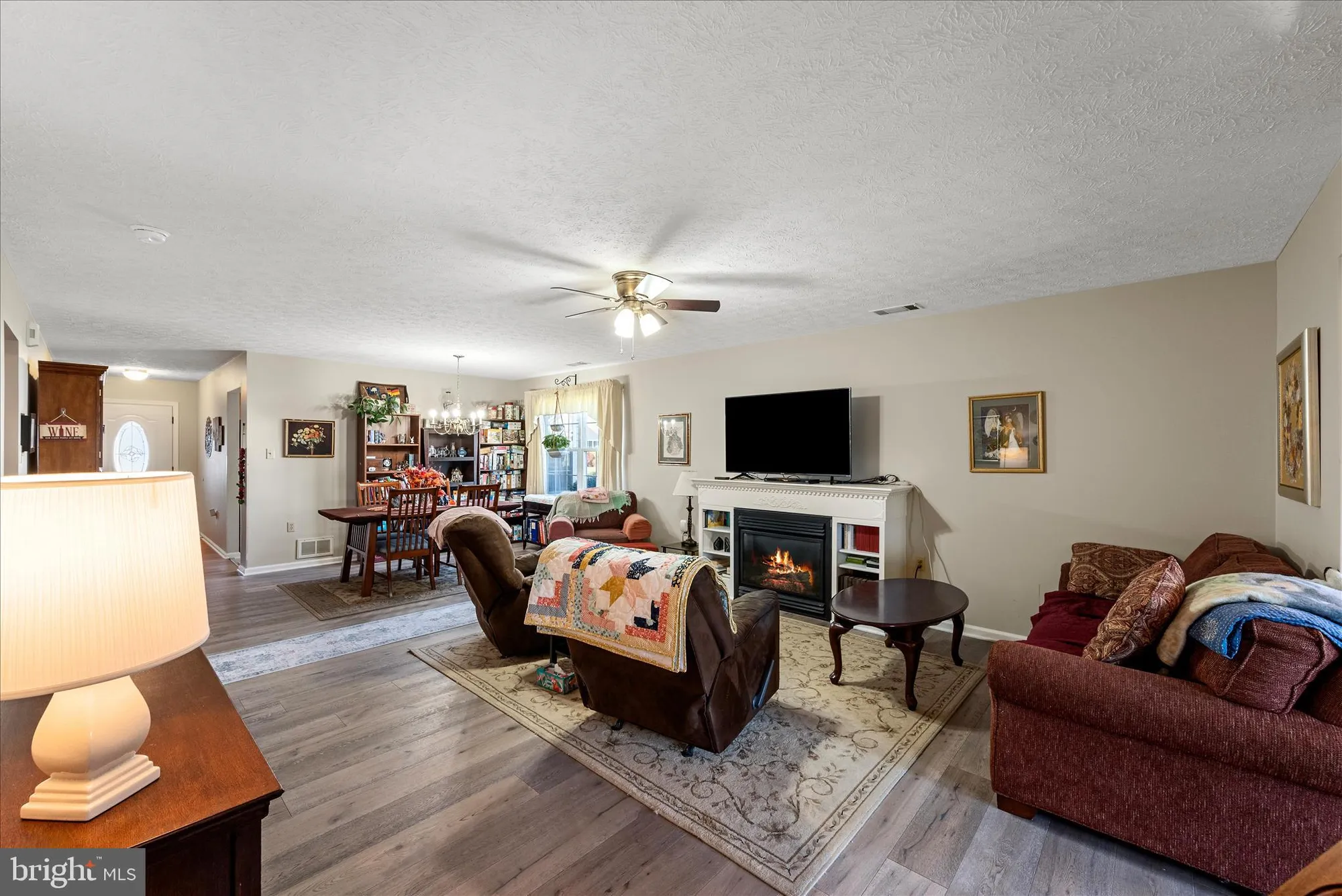 Property Slideshow image 9 of 32 | 203 crestwood ln, Winchester, VA, 22602