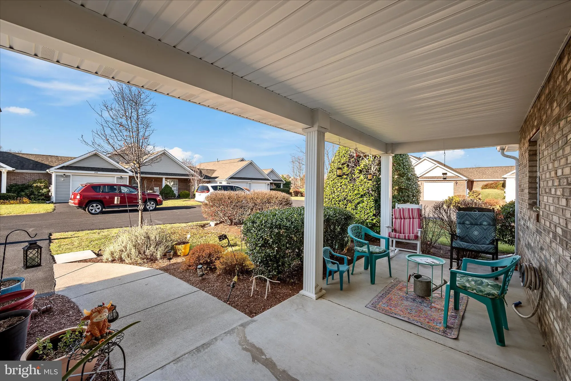 Property Slideshow image 5 of 32 | 203 crestwood ln, Winchester, VA, 22602