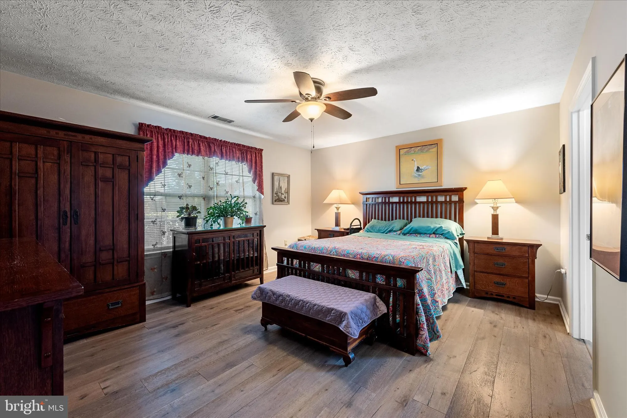 Property Slideshow image 27 of 32 | 203 crestwood ln, Winchester, VA, 22602