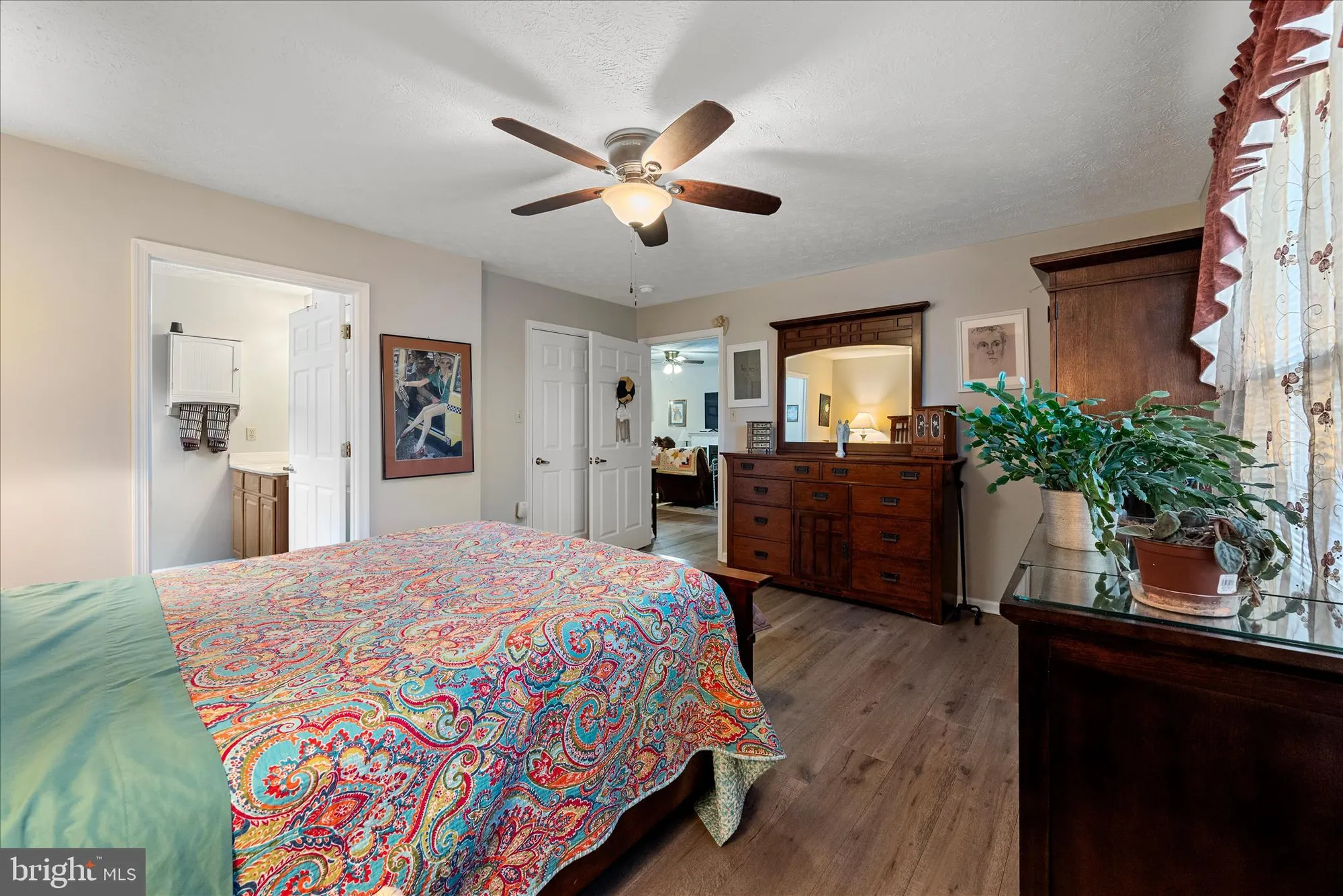 Property Slideshow image 28 of 32 | 203 crestwood ln, Winchester, VA, 22602