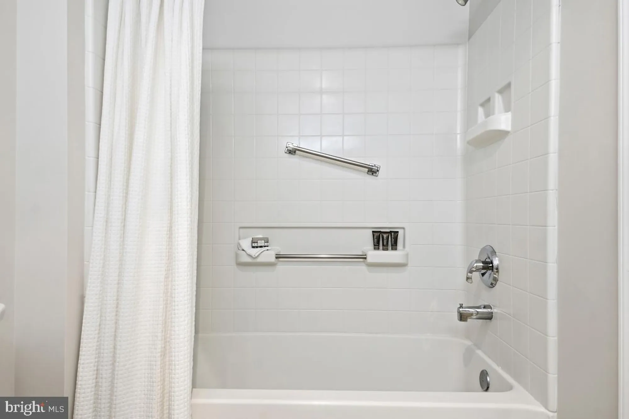 Property Slideshow image 28 of 30 | 3210 n leisure world blvd 308, Silver Spring, MD, 20906