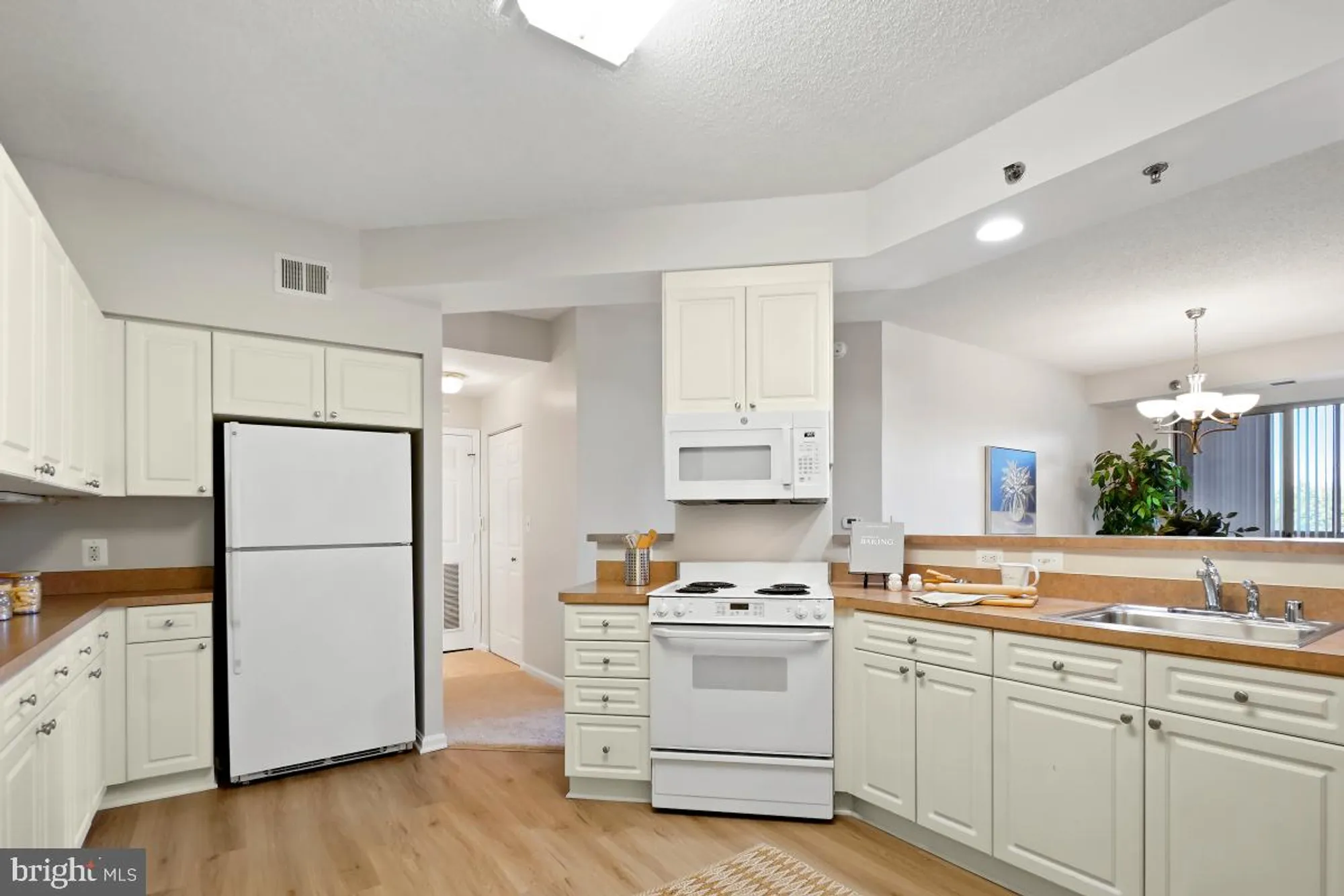 Property Slideshow image 3 of 30 | 3210 n leisure world blvd 308, Silver Spring, MD, 20906