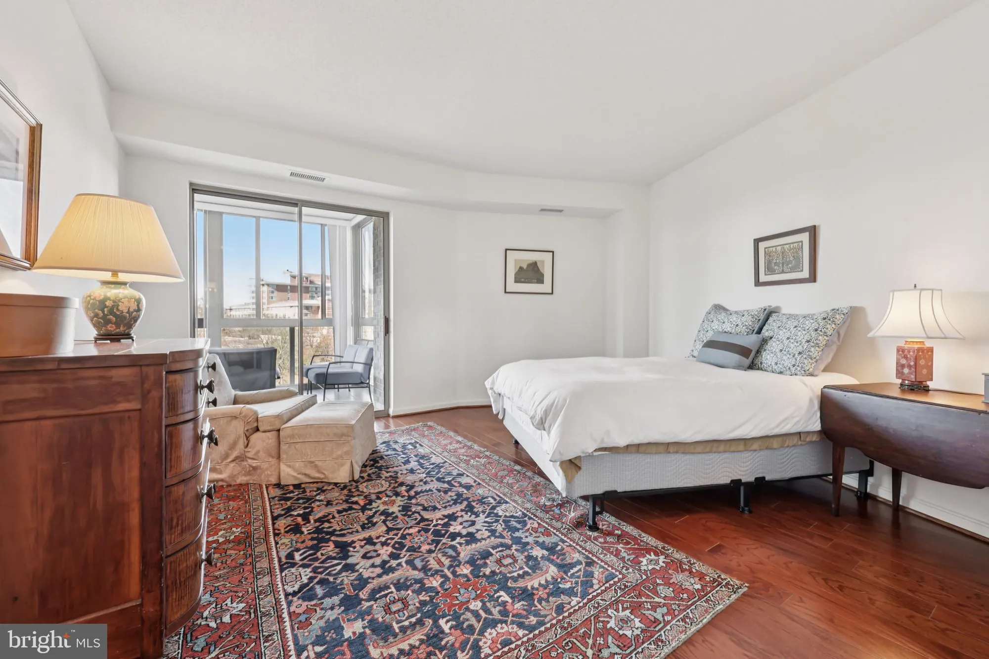 Property Slideshow image 25 of 29 | 19365 cypress ridge ter unit 621, Leesburg, VA, 20176