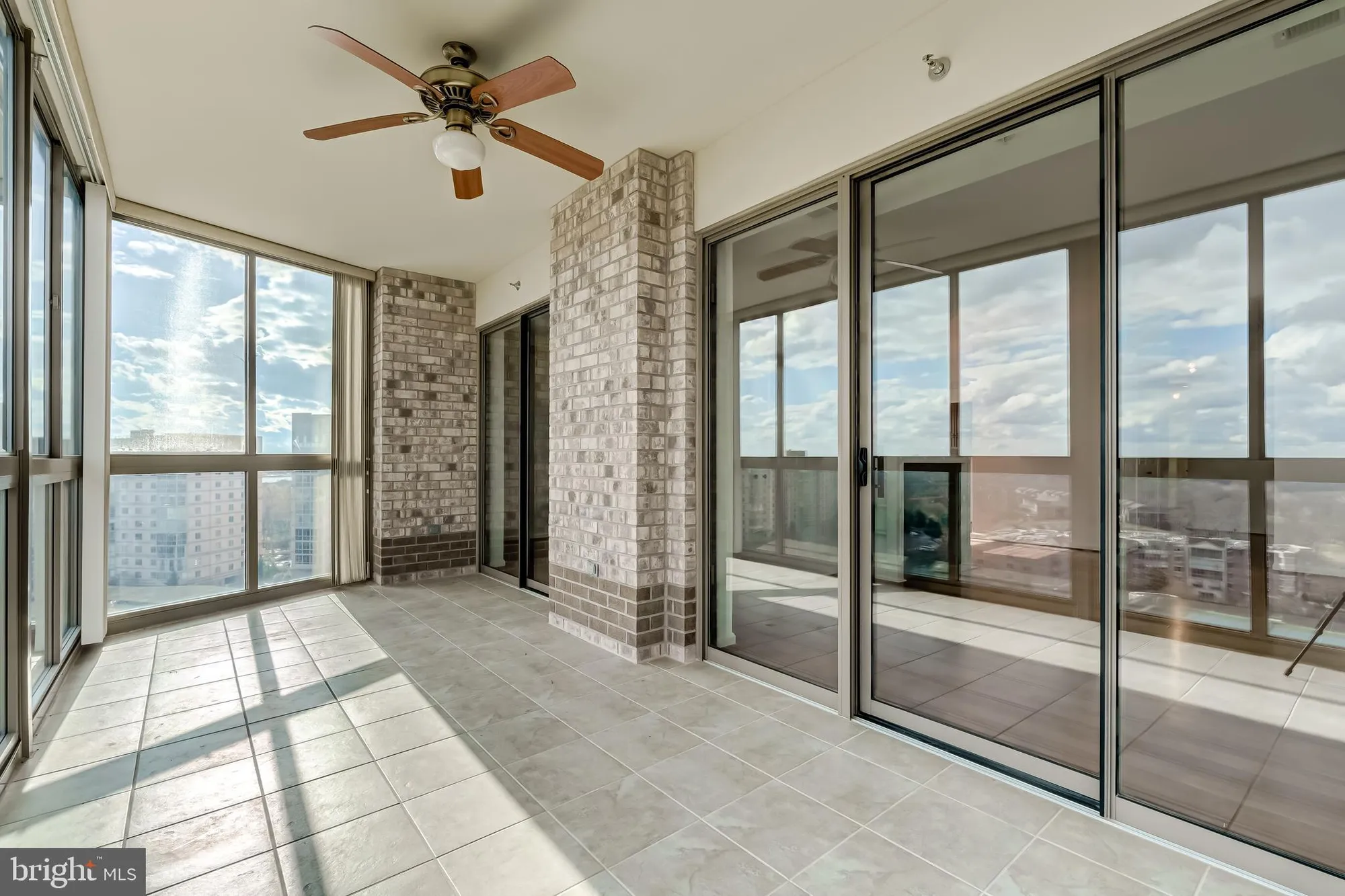 Property Slideshow image 17 of 88 | 19355 cypress ridge ter 1006, Leesburg, VA, 20176