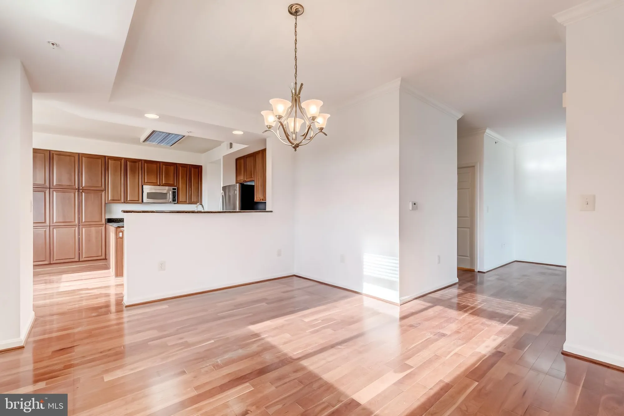 Property Slideshow image 26 of 88 | 19355 cypress ridge ter 1006, Leesburg, VA, 20176