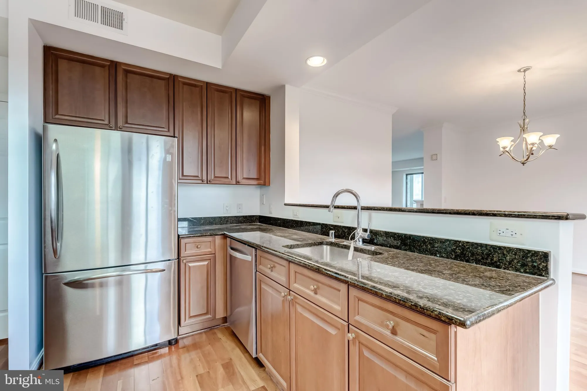 Property Slideshow image 37 of 88 | 19355 cypress ridge ter 1006, Leesburg, VA, 20176