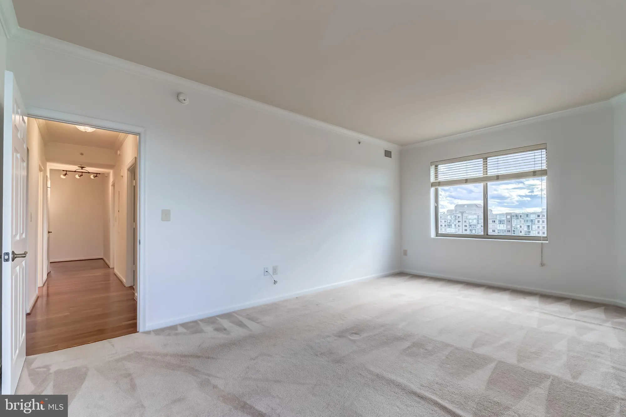 Property Slideshow image 52 of 88 | 19355 cypress ridge ter 1006, Leesburg, VA, 20176